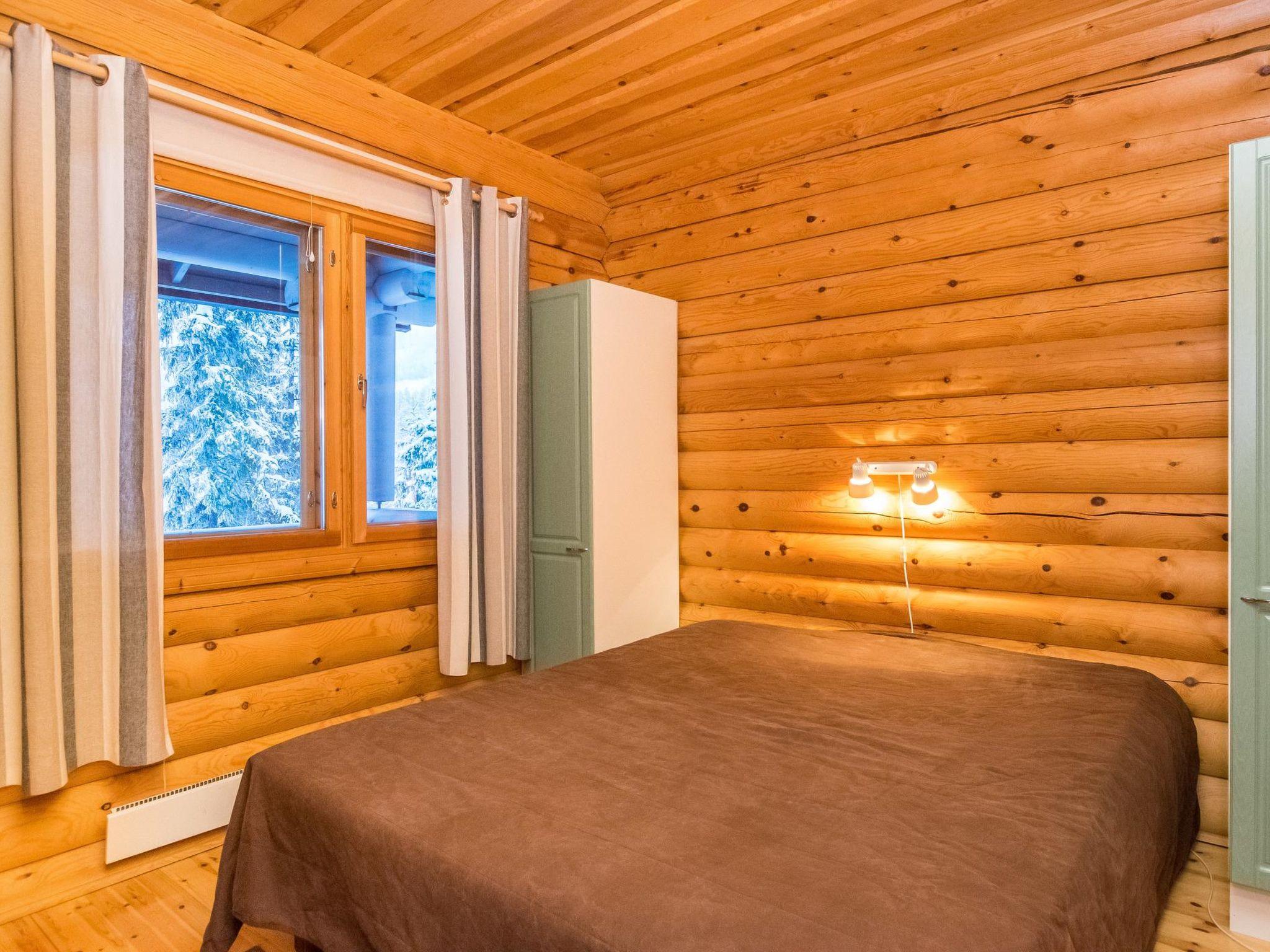 Foto 10 - Casa de 3 quartos em Puolanka com sauna e vista para a montanha