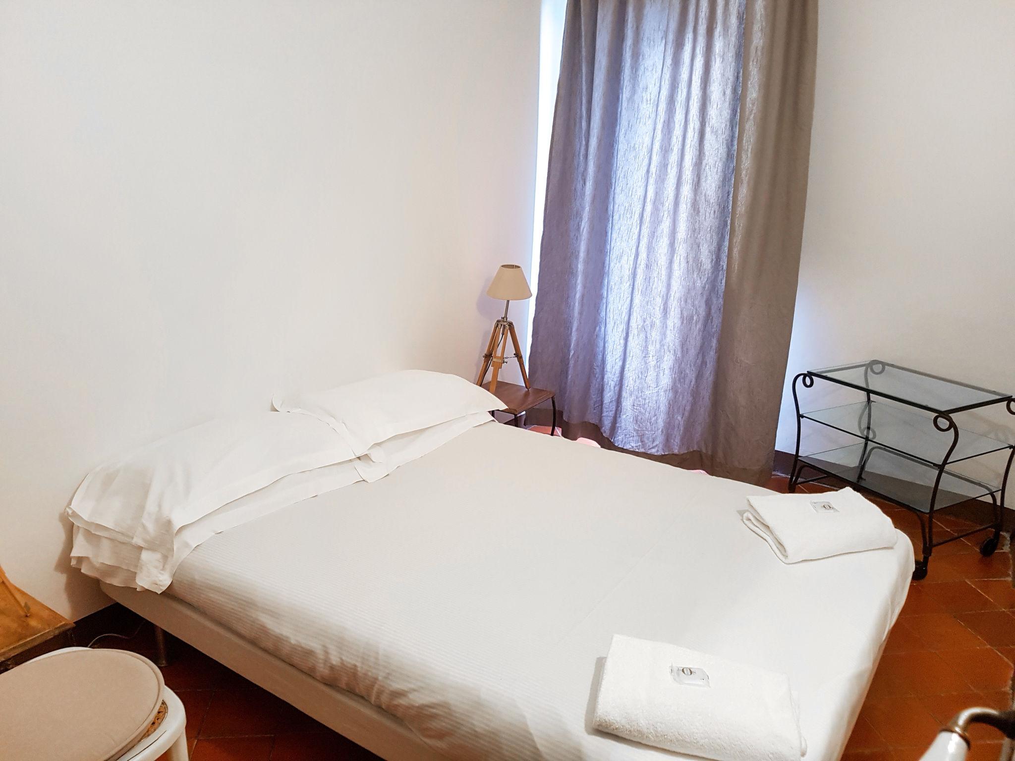 Foto 13 - Appartamento con 2 camere da letto a Finale Ligure con giardino e vista mare