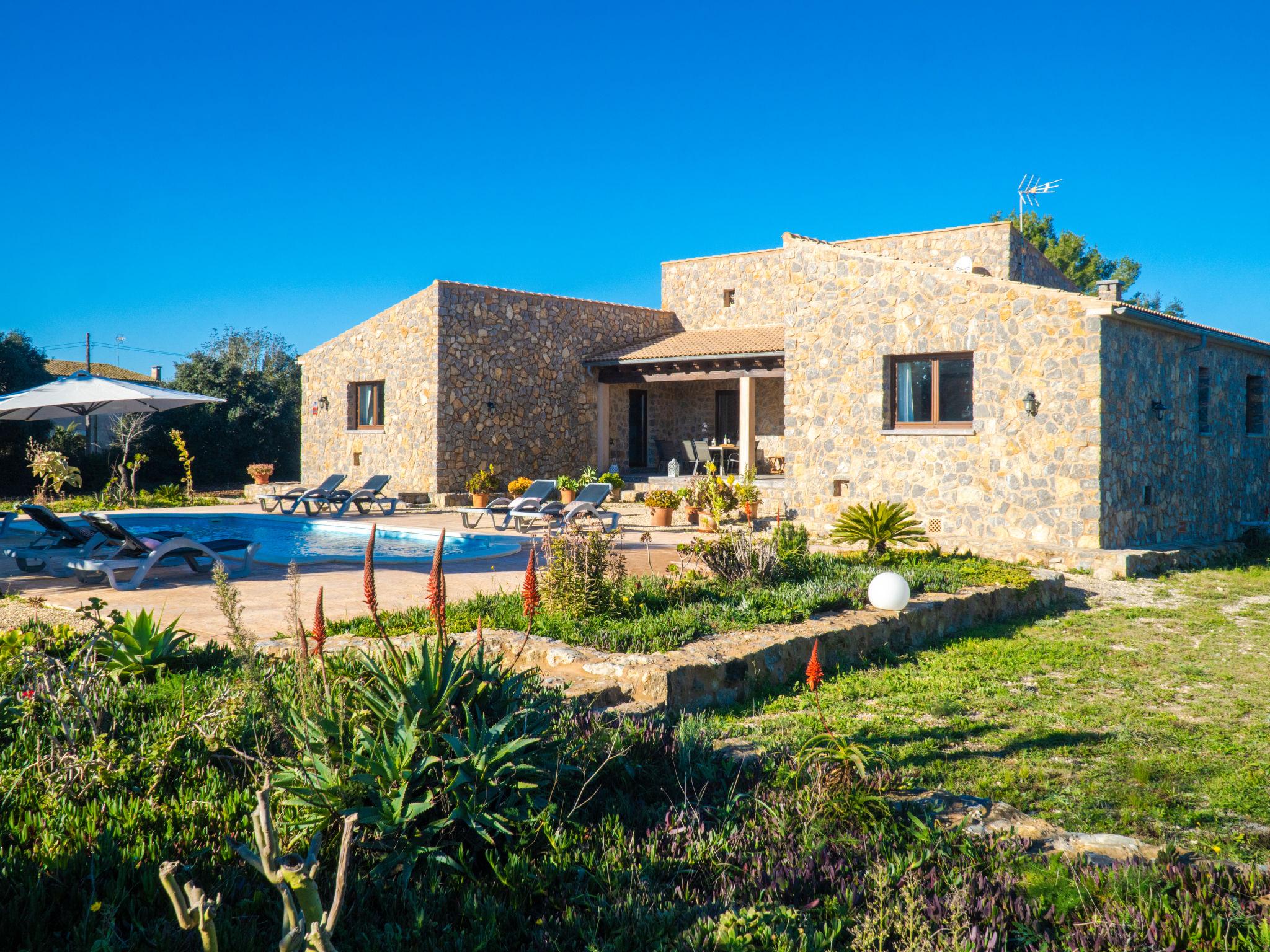 Photo 2 - Maison de 4 chambres à Artà avec piscine privée et jardin