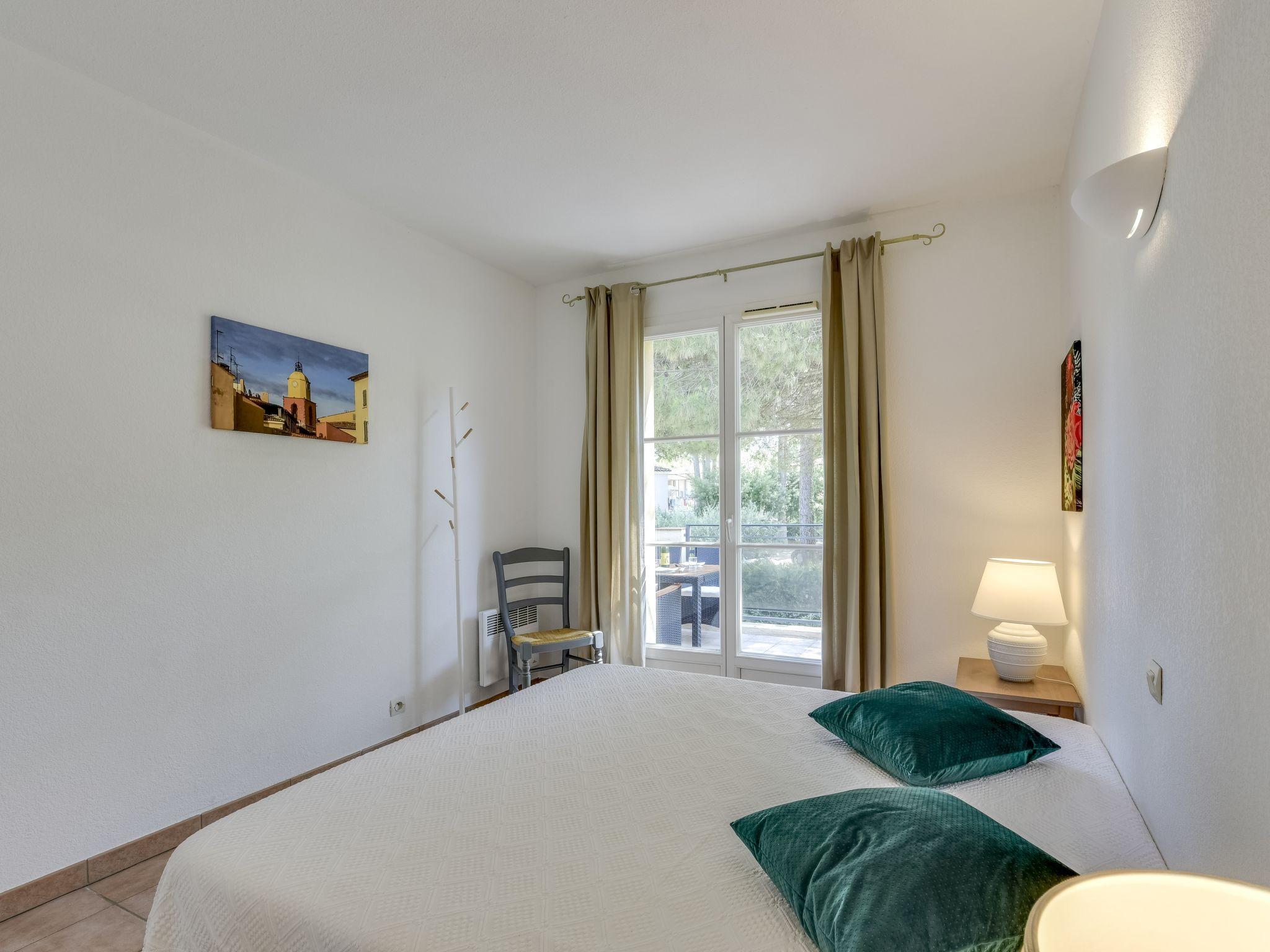 Foto 8 - Appartamento con 1 camera da letto a Gassin con piscina e vista mare
