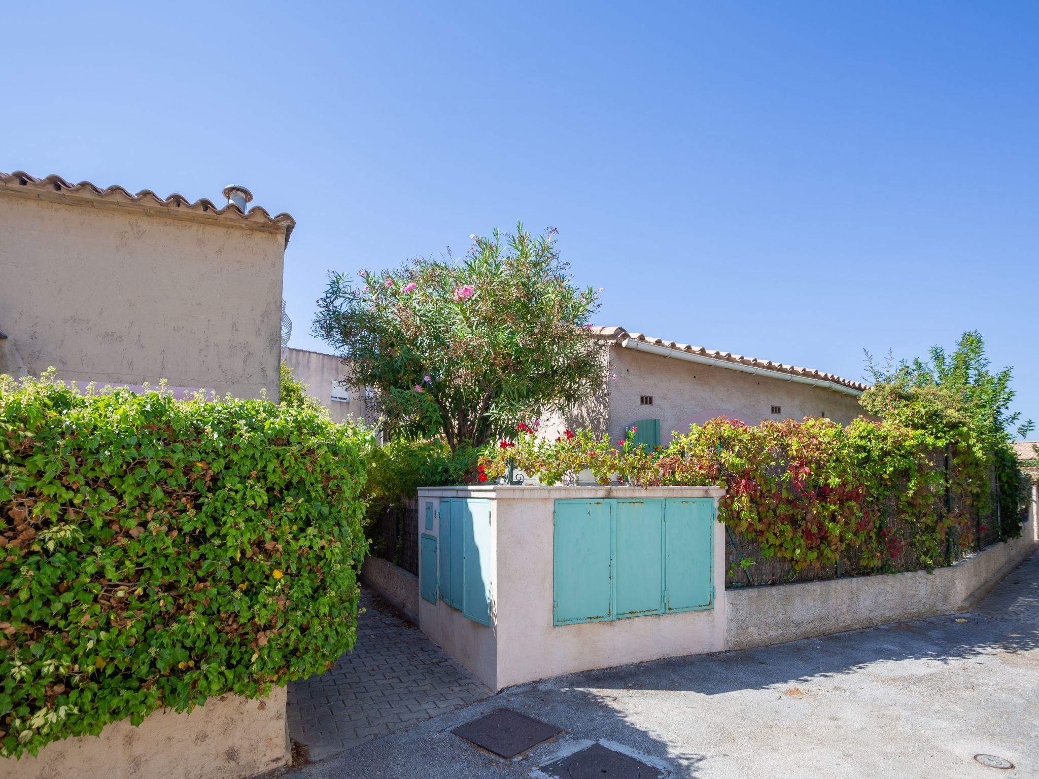 Photo 21 - Maison de 2 chambres à Hyères avec jardin et terrasse