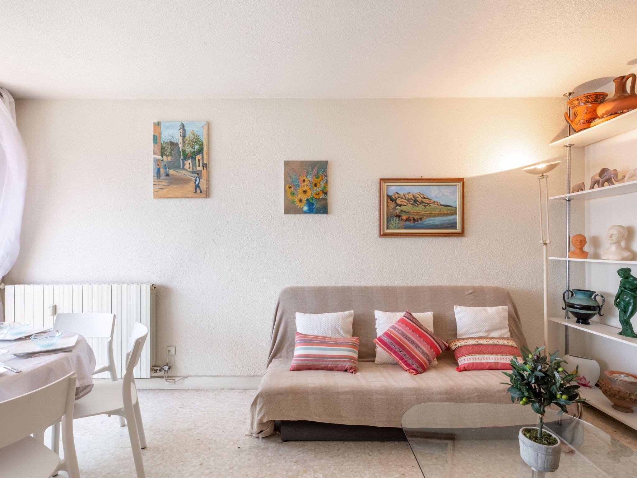 Foto 8 - Apartamento de 2 quartos em Sainte-Maxime com vistas do mar