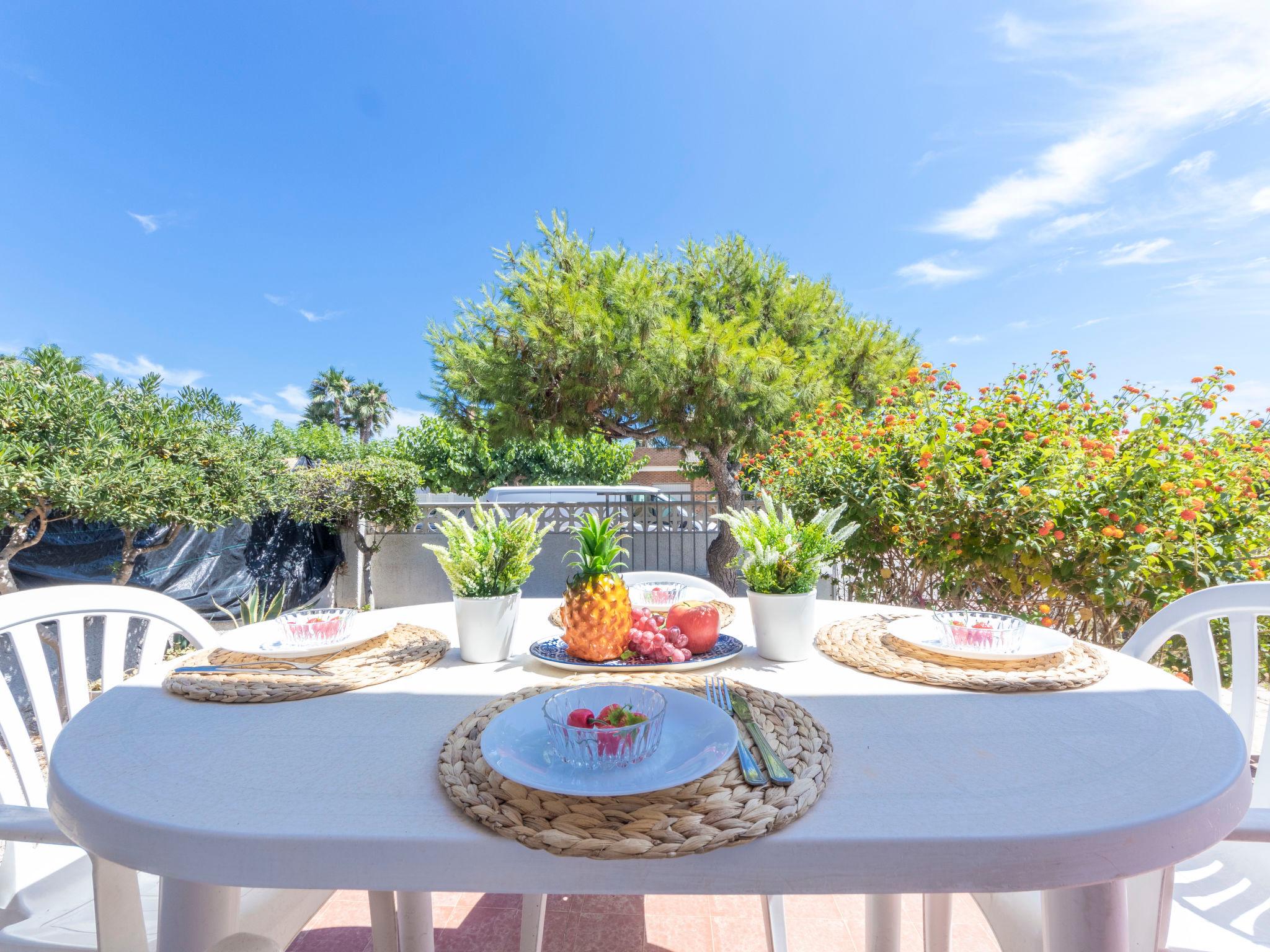 Photo 2 - Maison de 2 chambres à Deltebre avec terrasse et vues à la mer