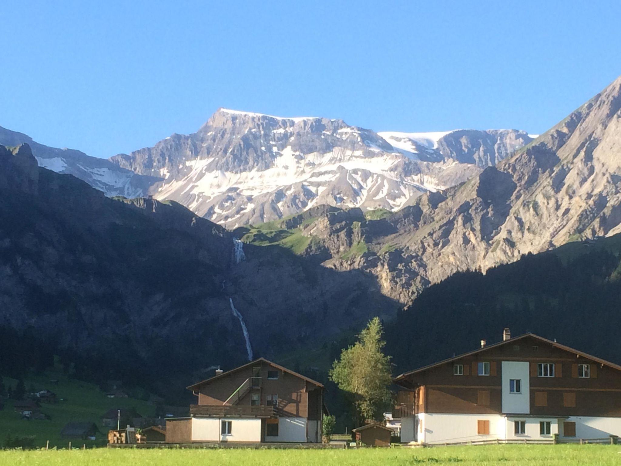 Foto 5 - Apartamento de 2 quartos em Adelboden