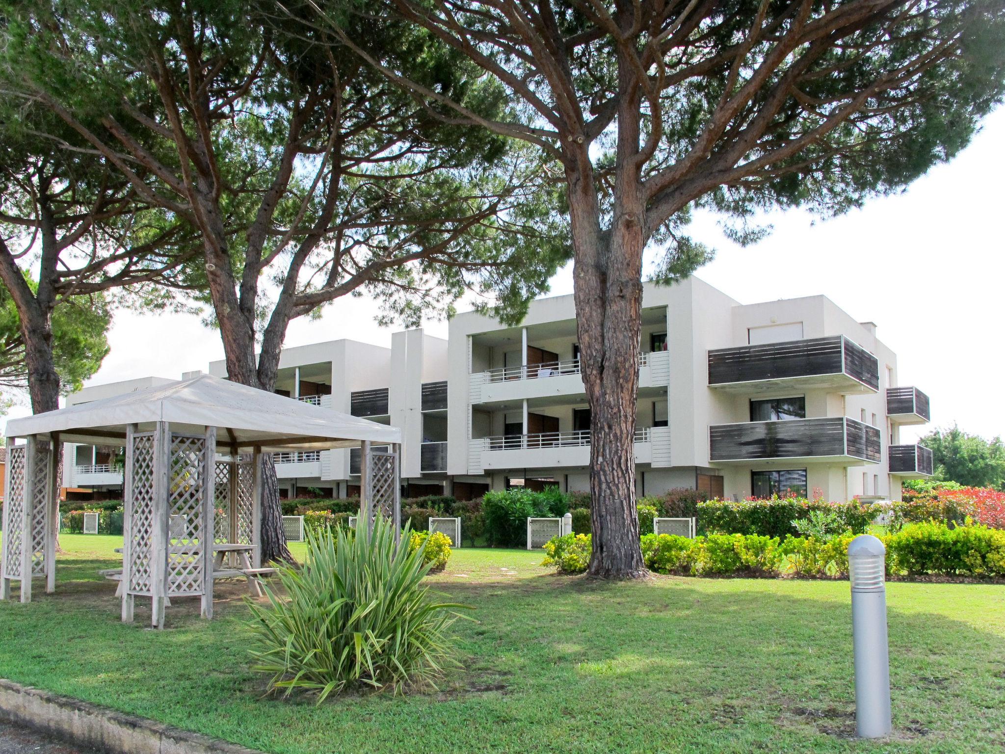 Foto 20 - Apartamento de 2 quartos em Mandelieu-la-Napoule com piscina e terraço