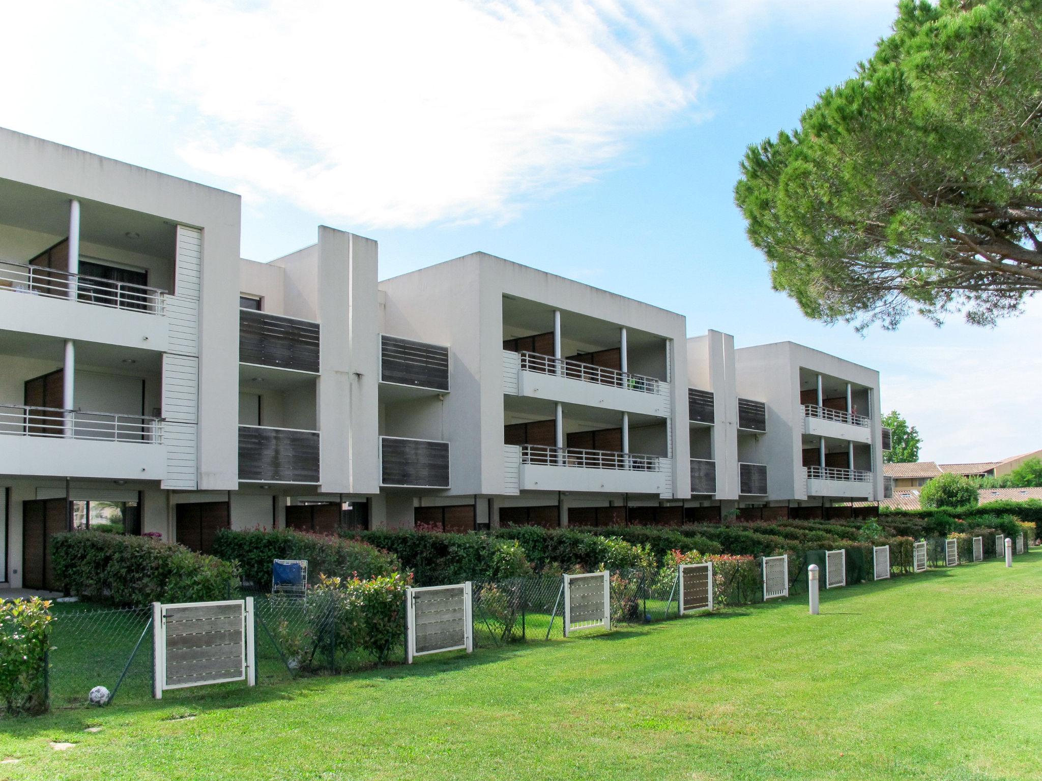 Foto 5 - Apartamento de 2 quartos em Mandelieu-la-Napoule com piscina e terraço