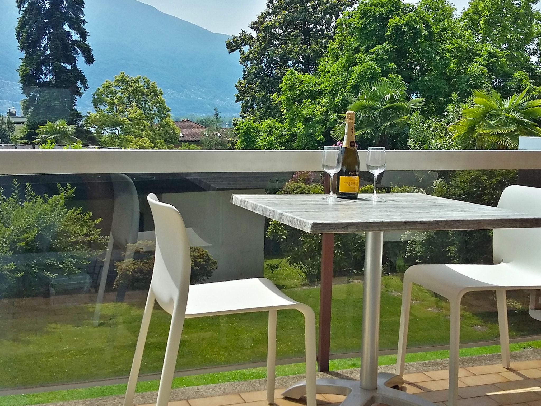 Photo 12 - Apartment in Muralto with garden and mountain view