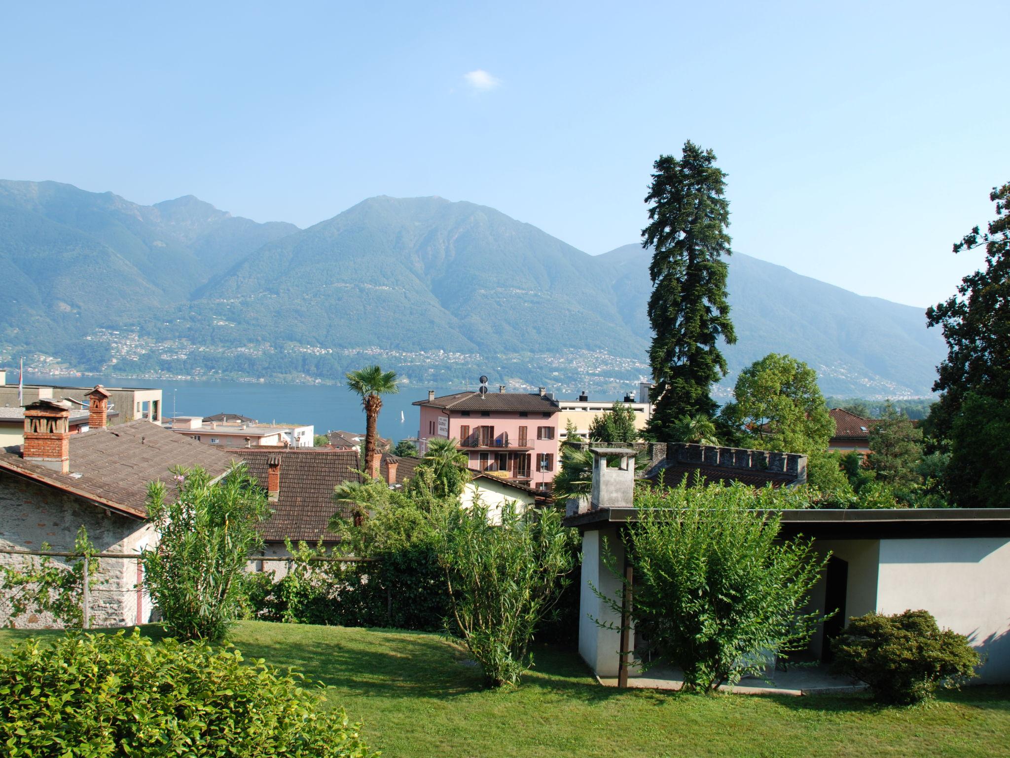 Photo 14 - Apartment in Muralto with garden and mountain view