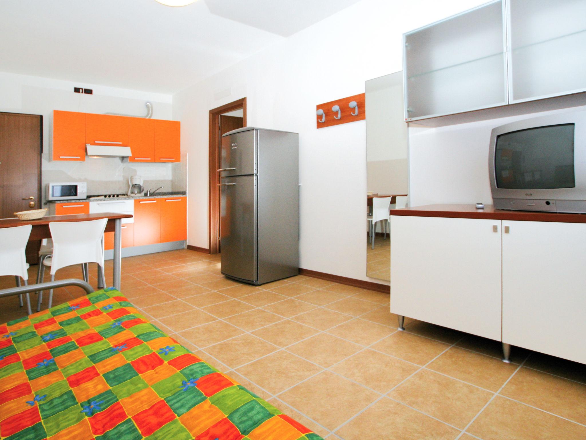 Photo 3 - 2 bedroom Apartment in Caorle with swimming pool