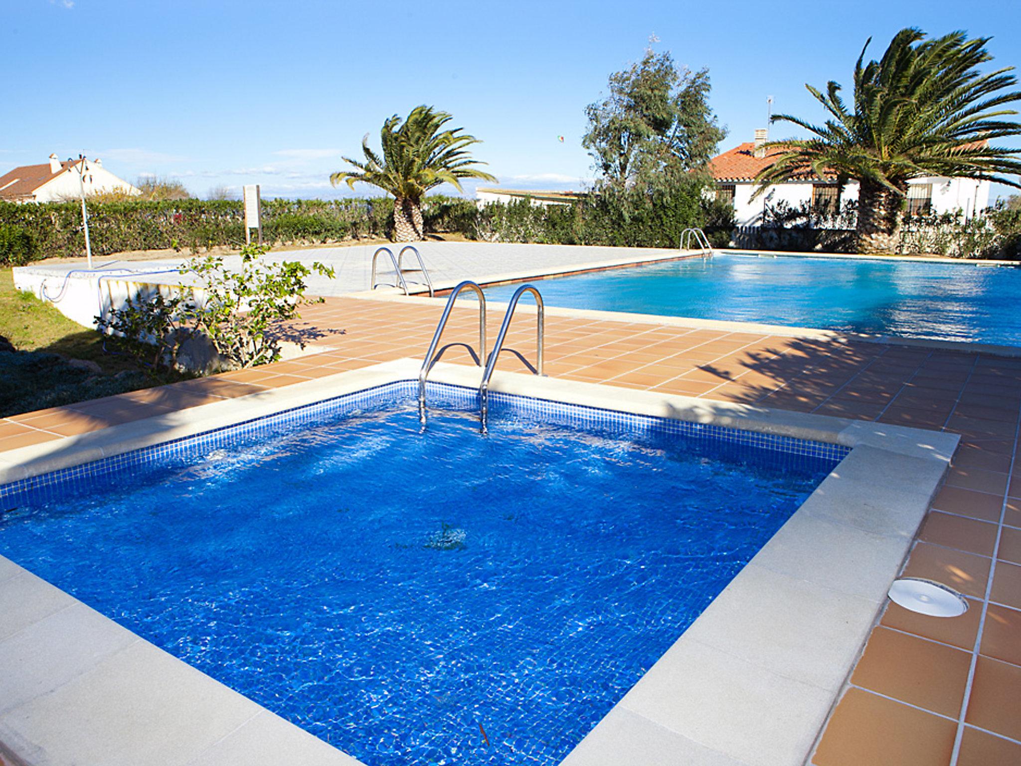 Foto 15 - Apartamento de 3 habitaciones en Deltebre con piscina y vistas al mar