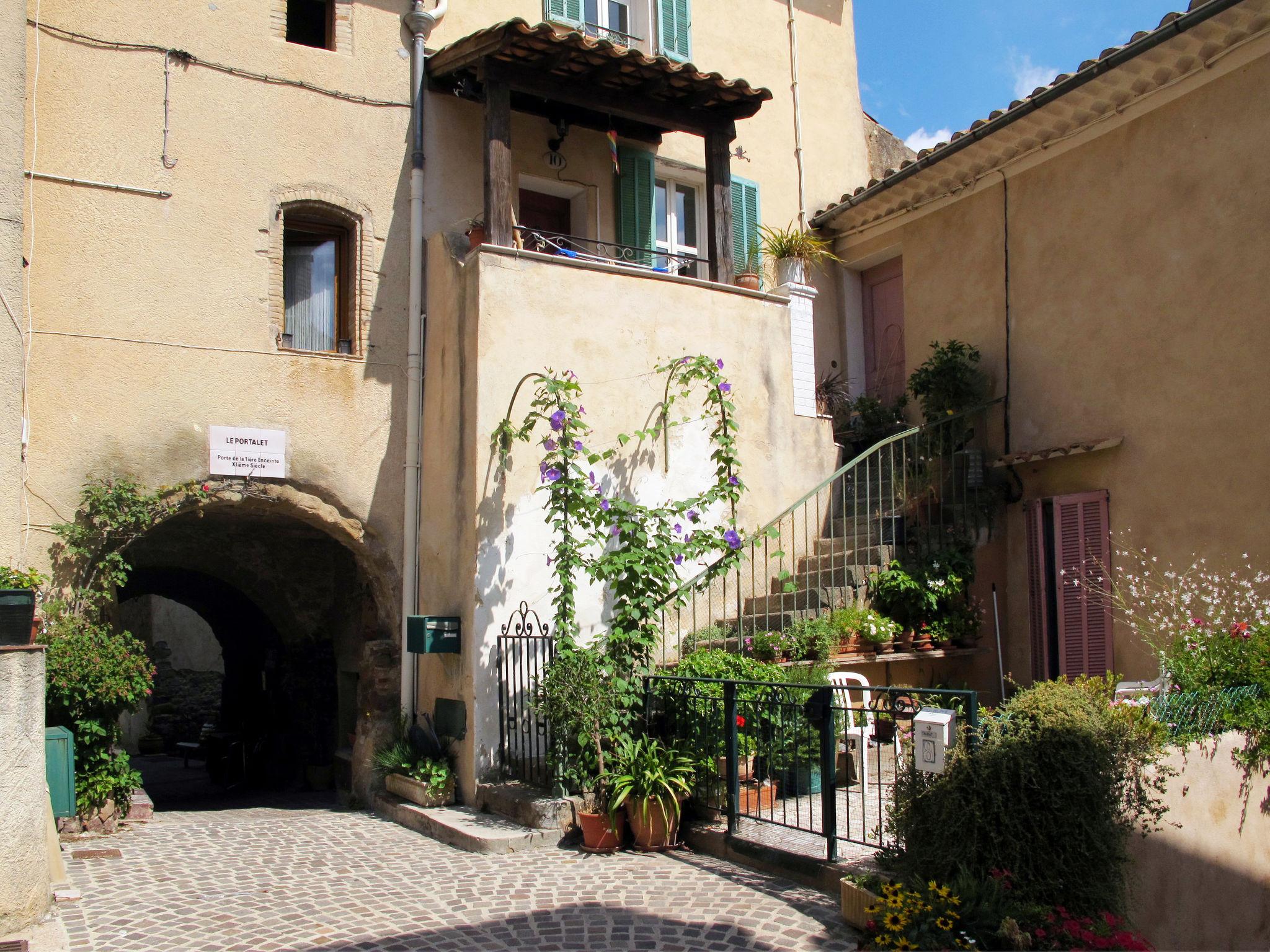Foto 25 - Apartamento de 2 habitaciones en Roquebrune-sur-Argens con piscina y vistas al mar