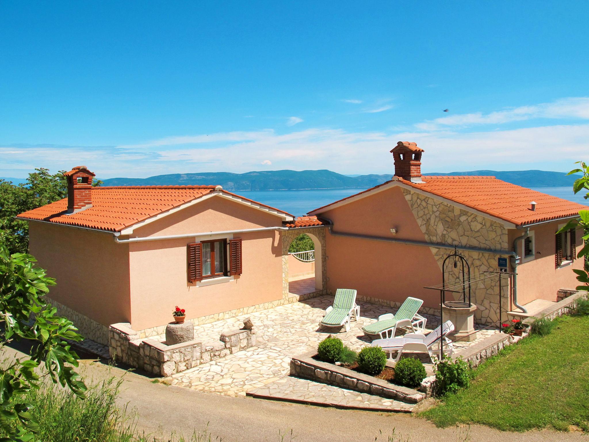 Foto 11 - Apartamento de 1 quarto em Raša com terraço e vistas do mar