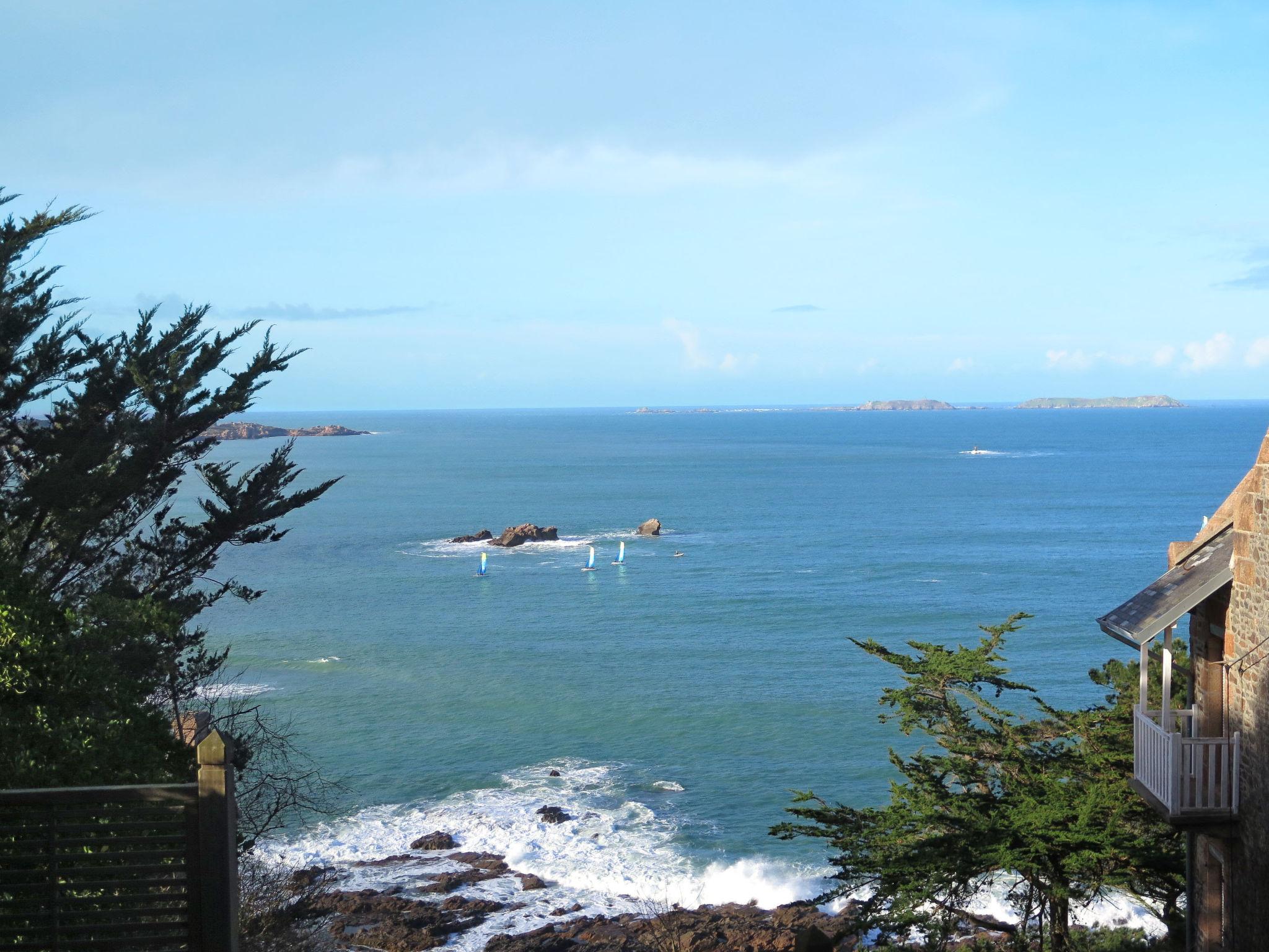 Foto 6 - Haus mit 4 Schlafzimmern in Perros-Guirec mit terrasse und blick aufs meer