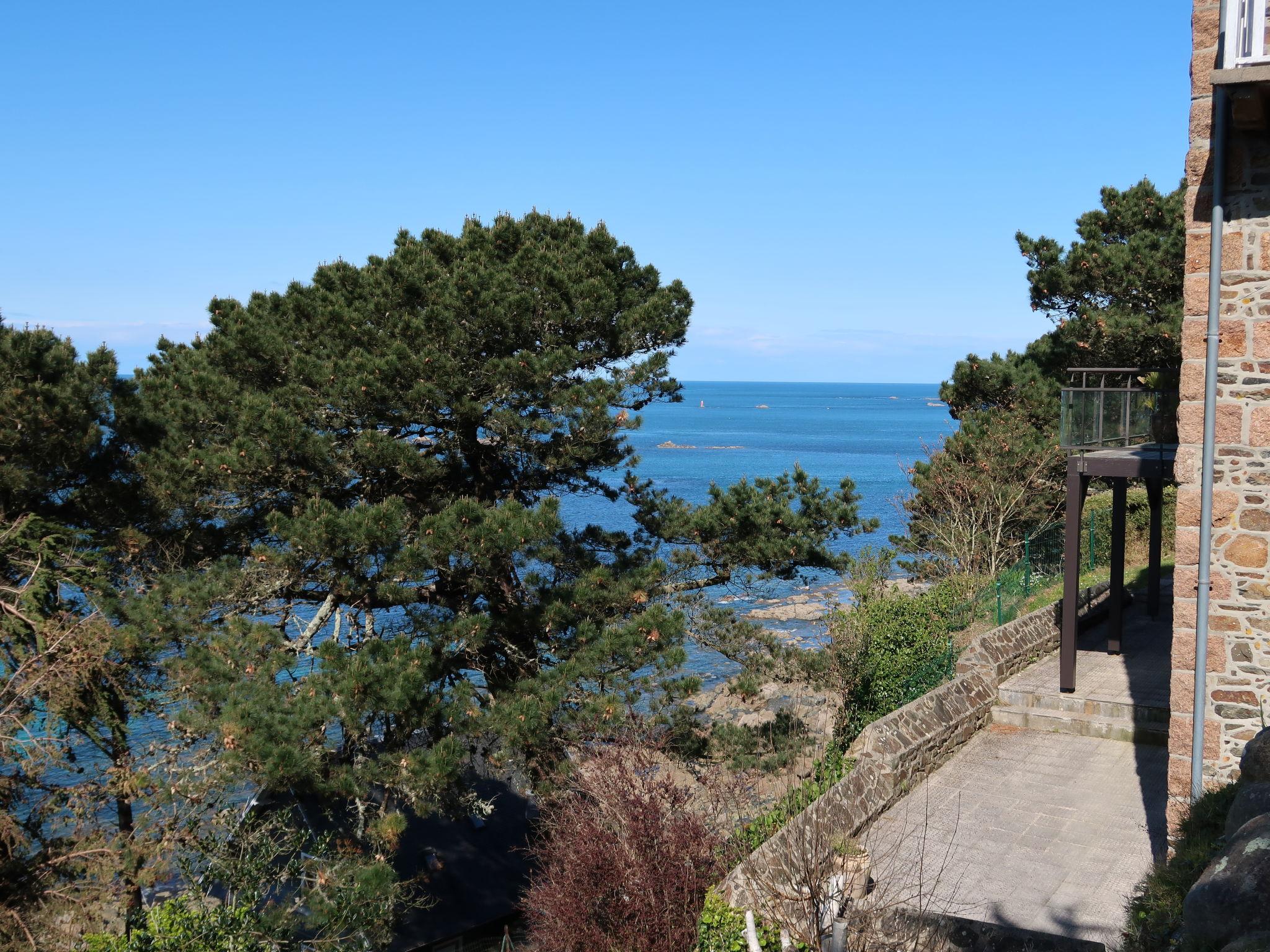 Photo 28 - Maison de 4 chambres à Perros-Guirec avec jardin et terrasse