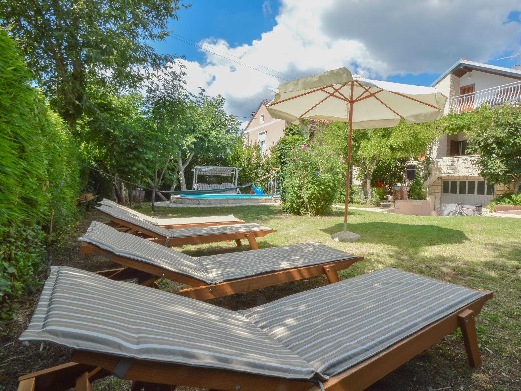 Photo 15 - Maison de 6 chambres à Sveti Filip i Jakov avec piscine privée et jardin