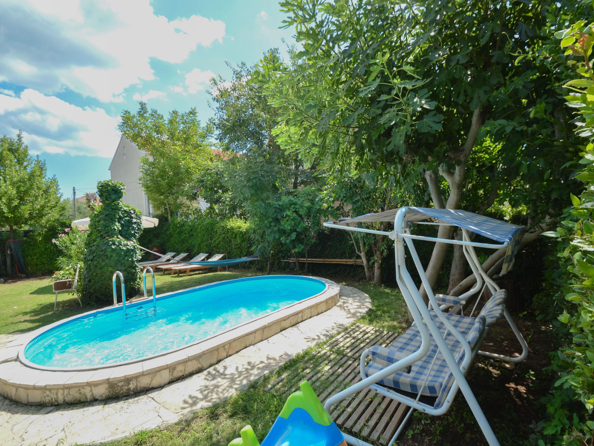 Foto 54 - Haus mit 6 Schlafzimmern in Sveti Filip i Jakov mit privater pool und garten