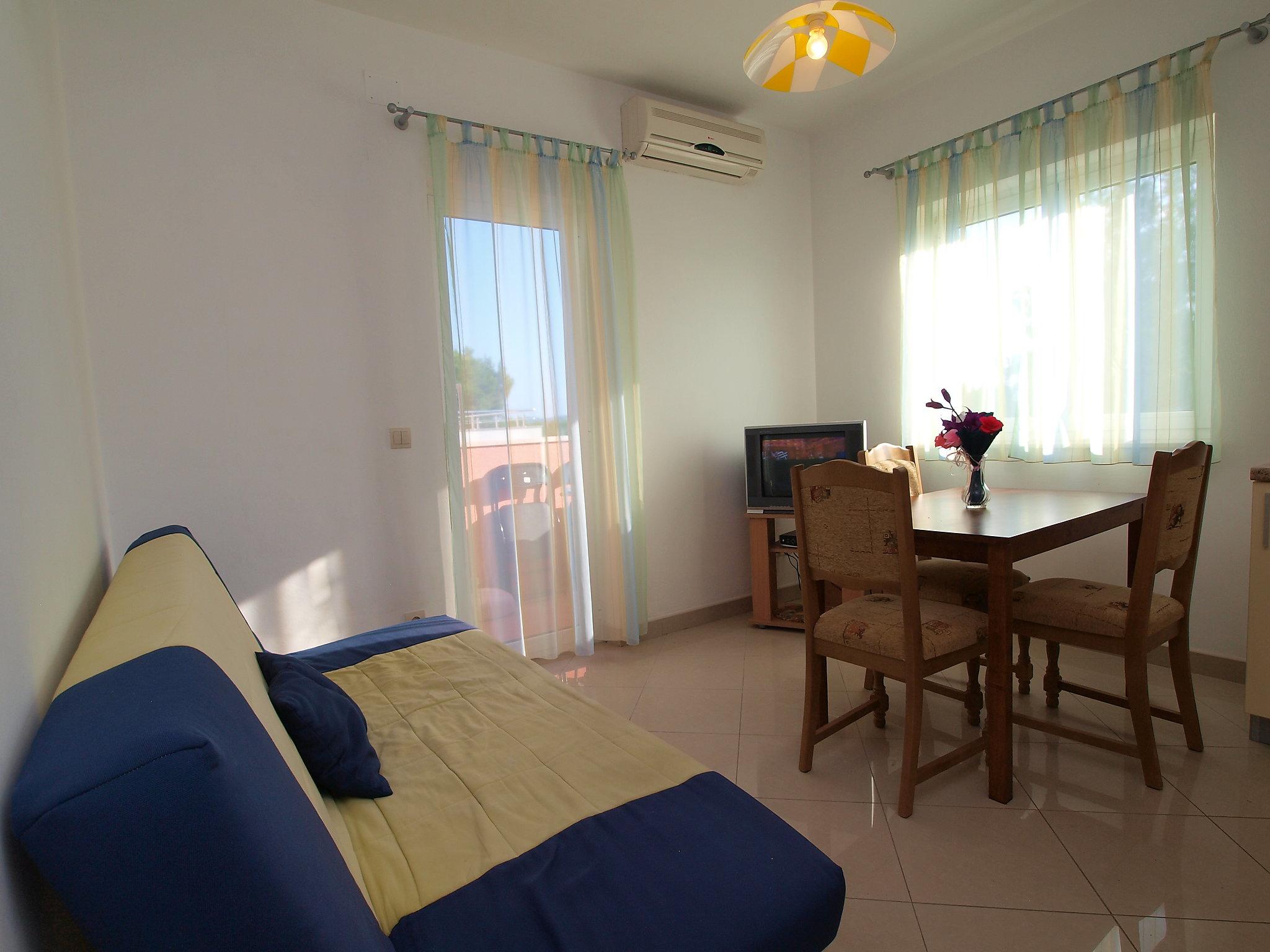 Foto 2 - Apartamento de 1 habitación en Vodice con vistas al mar