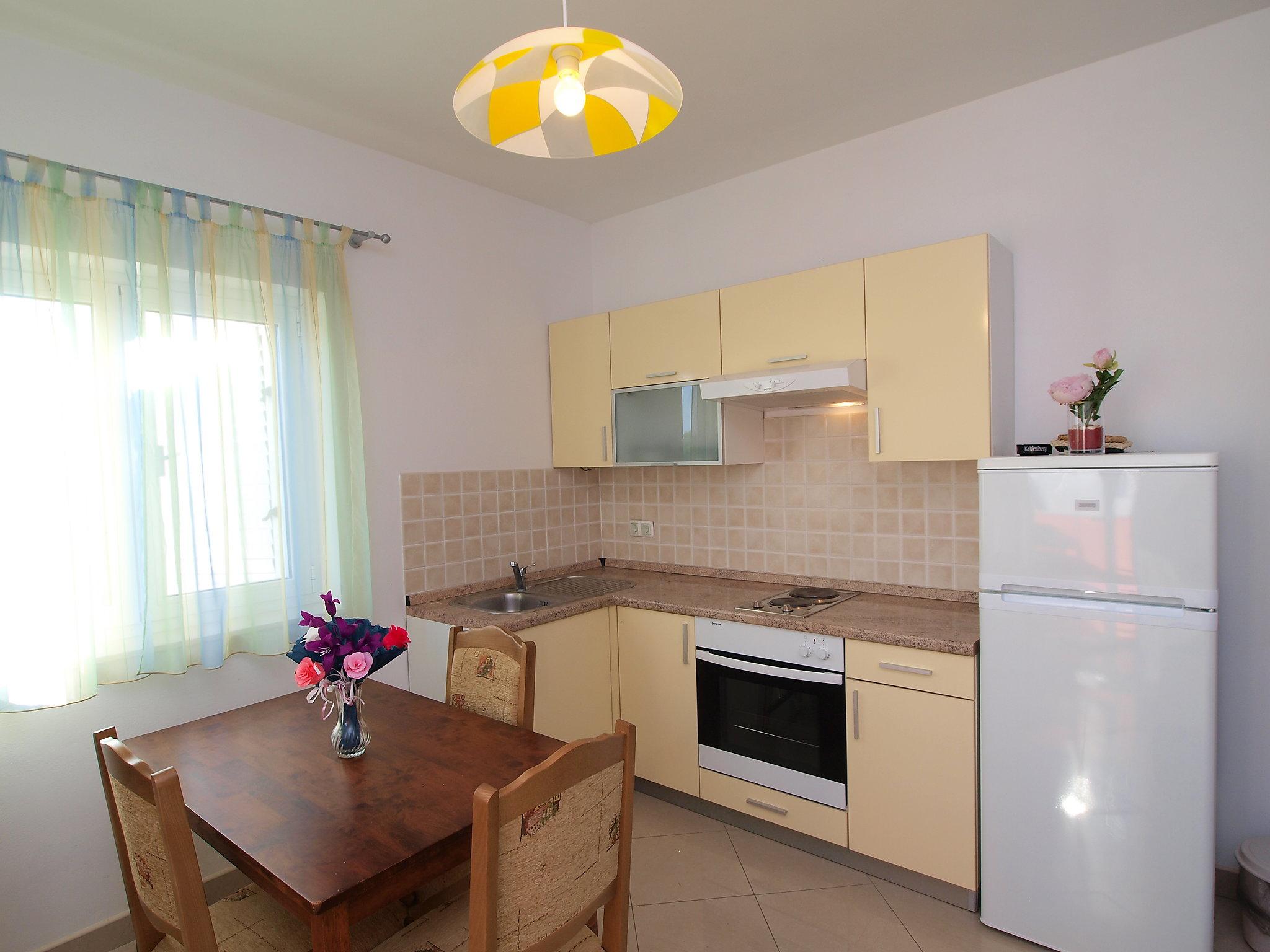Photo 3 - 1 bedroom Apartment in Vodice with sea view
