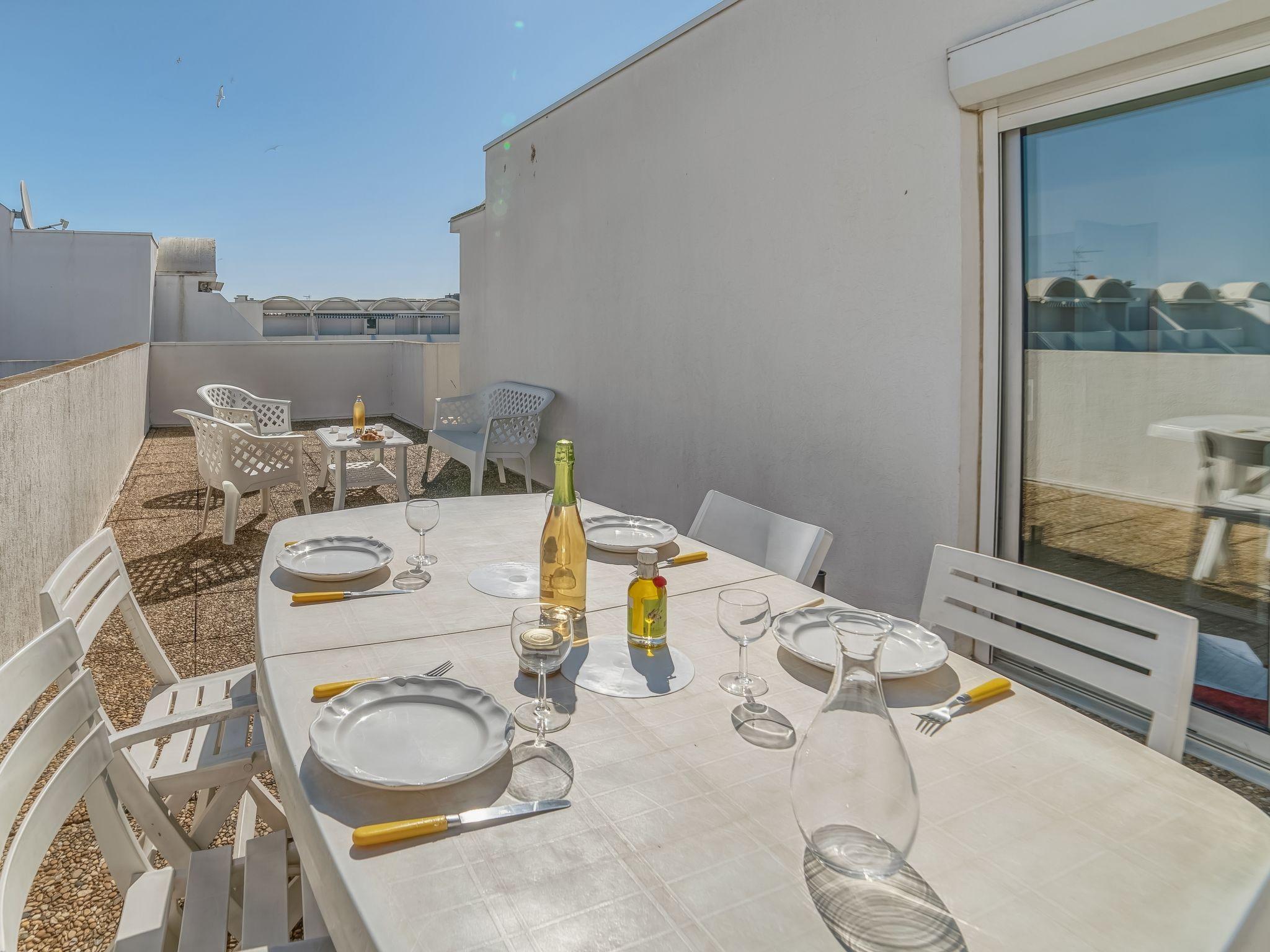 Photo 11 - Appartement de 2 chambres à Le Grau-du-Roi avec piscine et terrasse