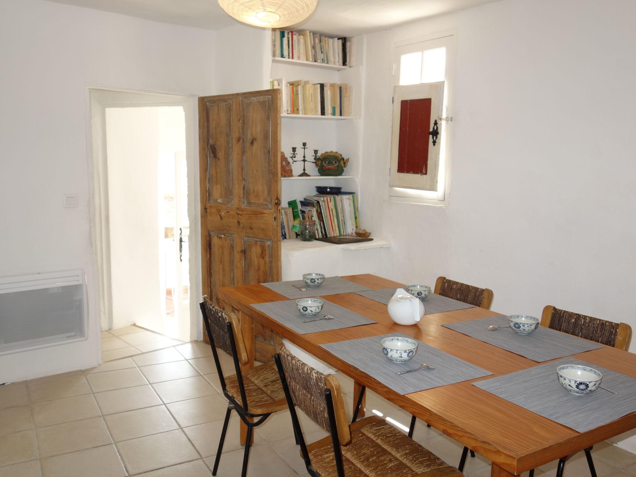 Photo 13 - Maison de 3 chambres à La Cadière-d'Azur avec terrasse et vues à la mer