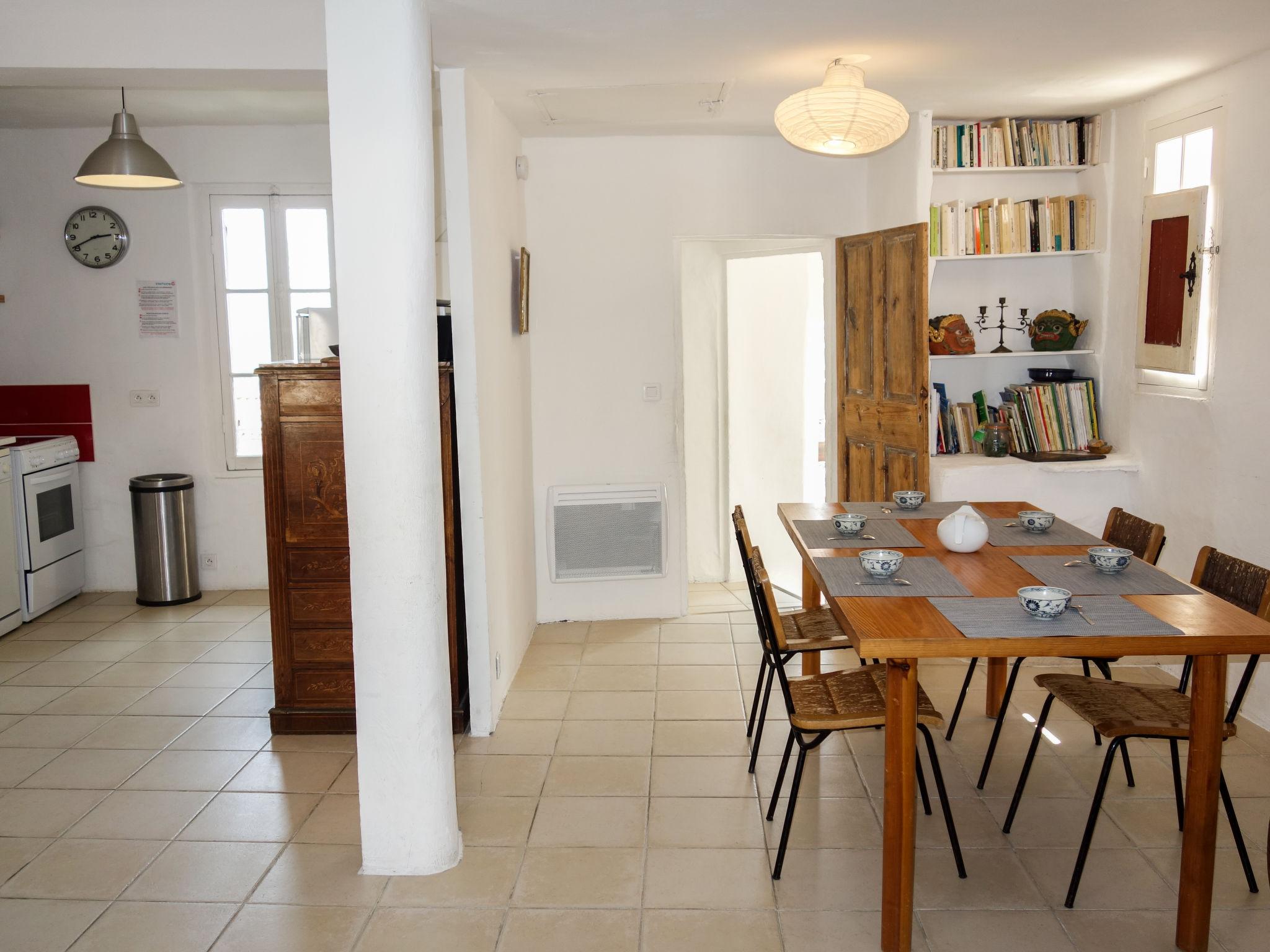 Photo 12 - Maison de 3 chambres à La Cadière-d'Azur avec terrasse et vues à la mer