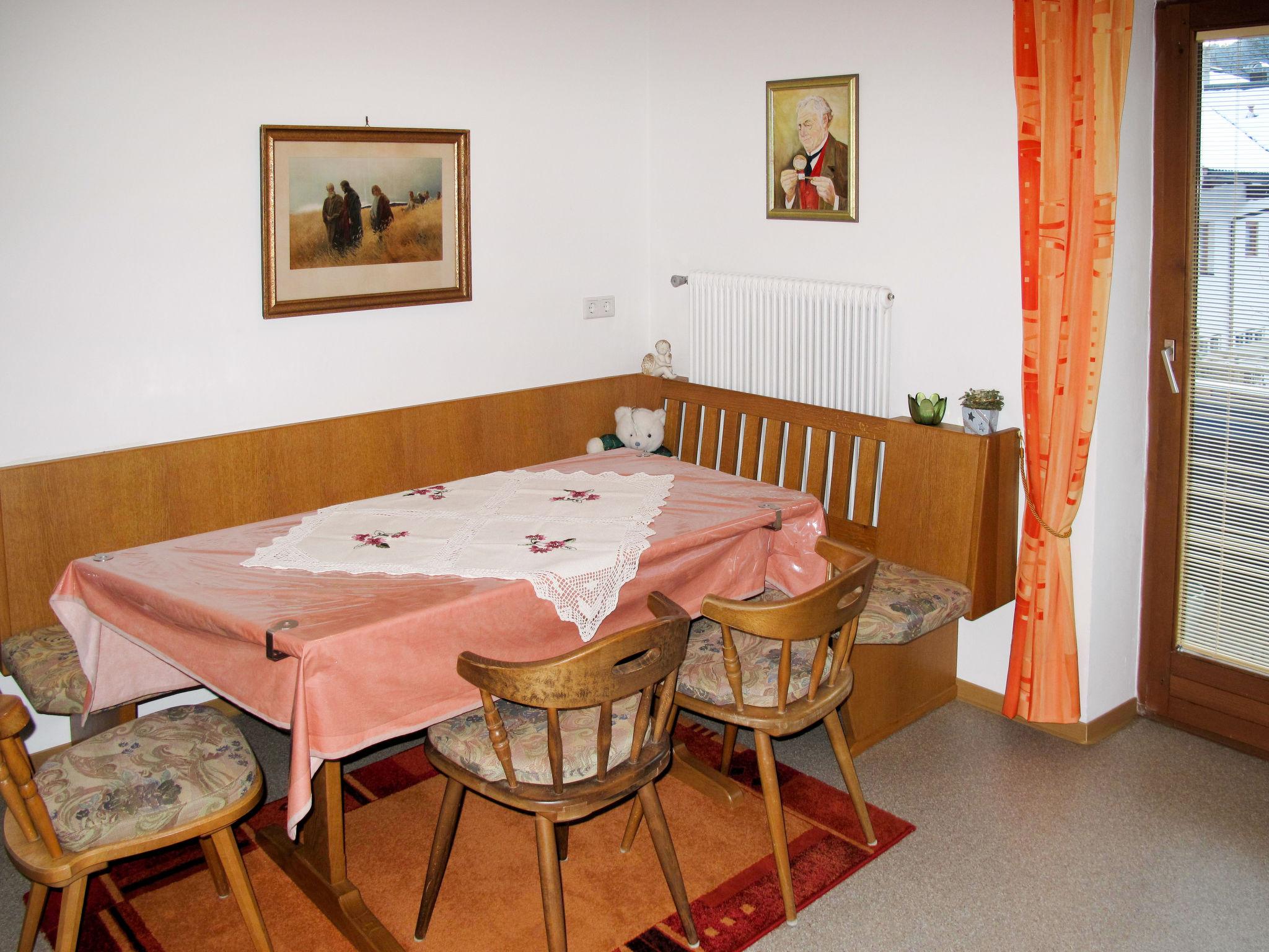 Photo 3 - Appartement de 4 chambres à Aschau im Zillertal avec vues sur la montagne