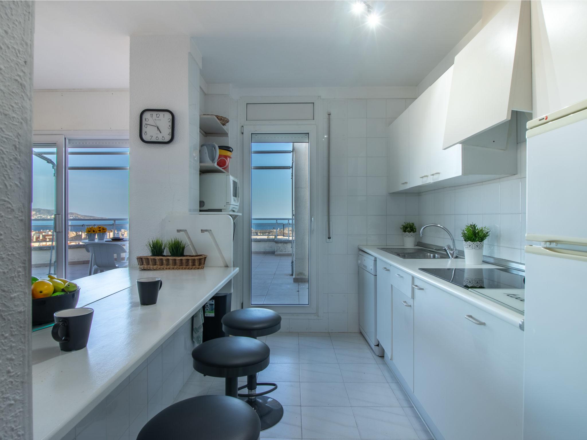 Photo 9 - Appartement de 2 chambres à Castelló d'Empúries avec terrasse et vues à la mer