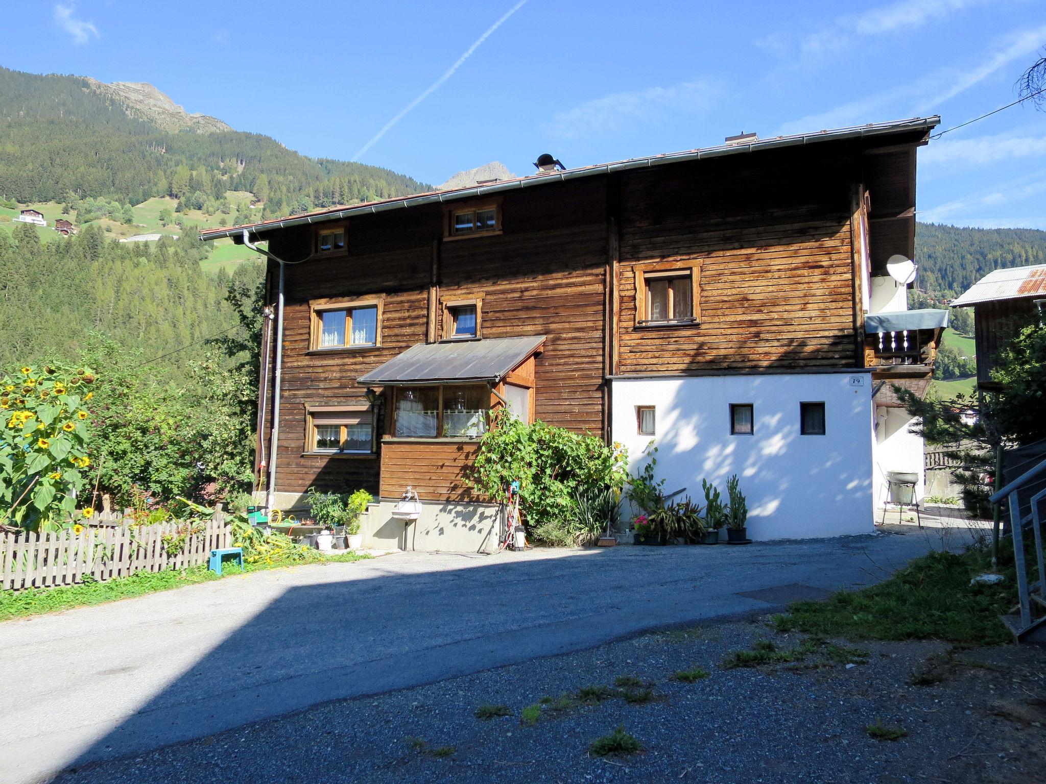 Foto 1 - Casa con 7 camere da letto a See con terrazza e vista sulle montagne