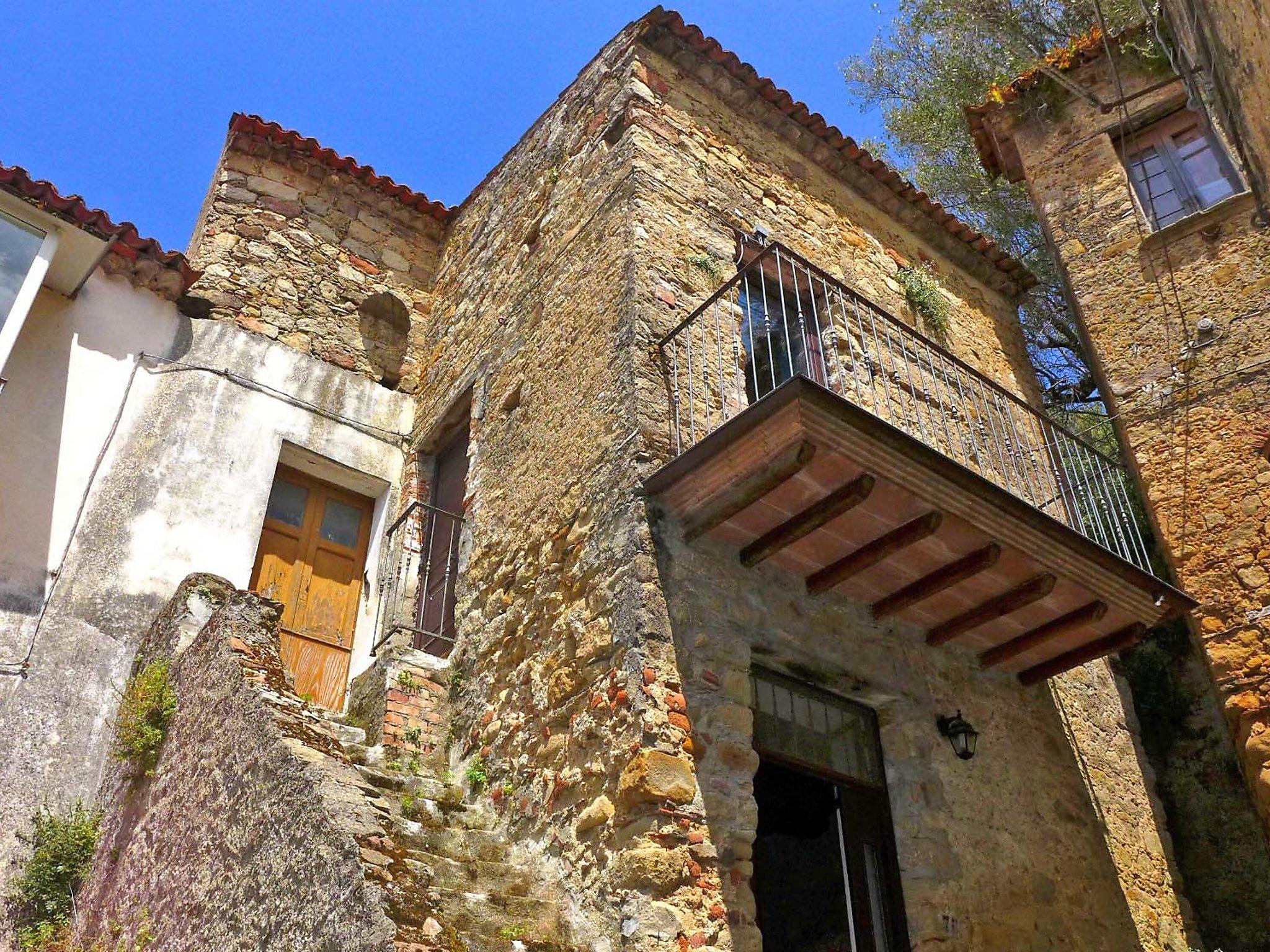 Photo 1 - Maison de 2 chambres à Centola avec jardin et terrasse