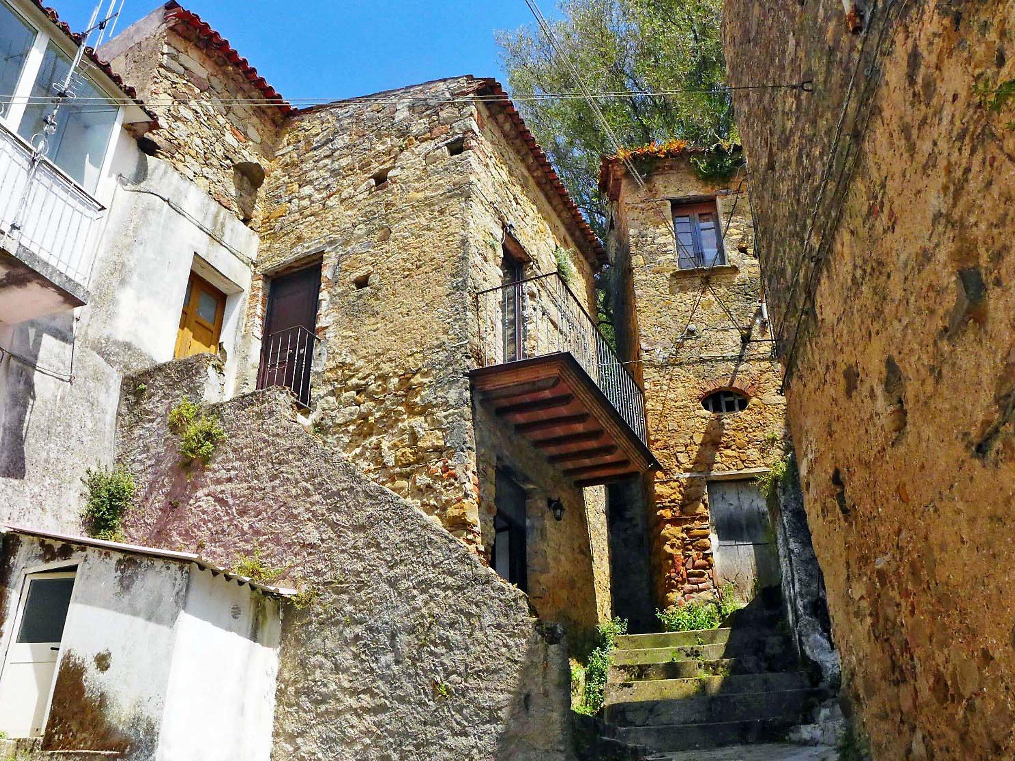 Photo 5 - Maison de 2 chambres à Centola avec jardin et vues à la mer