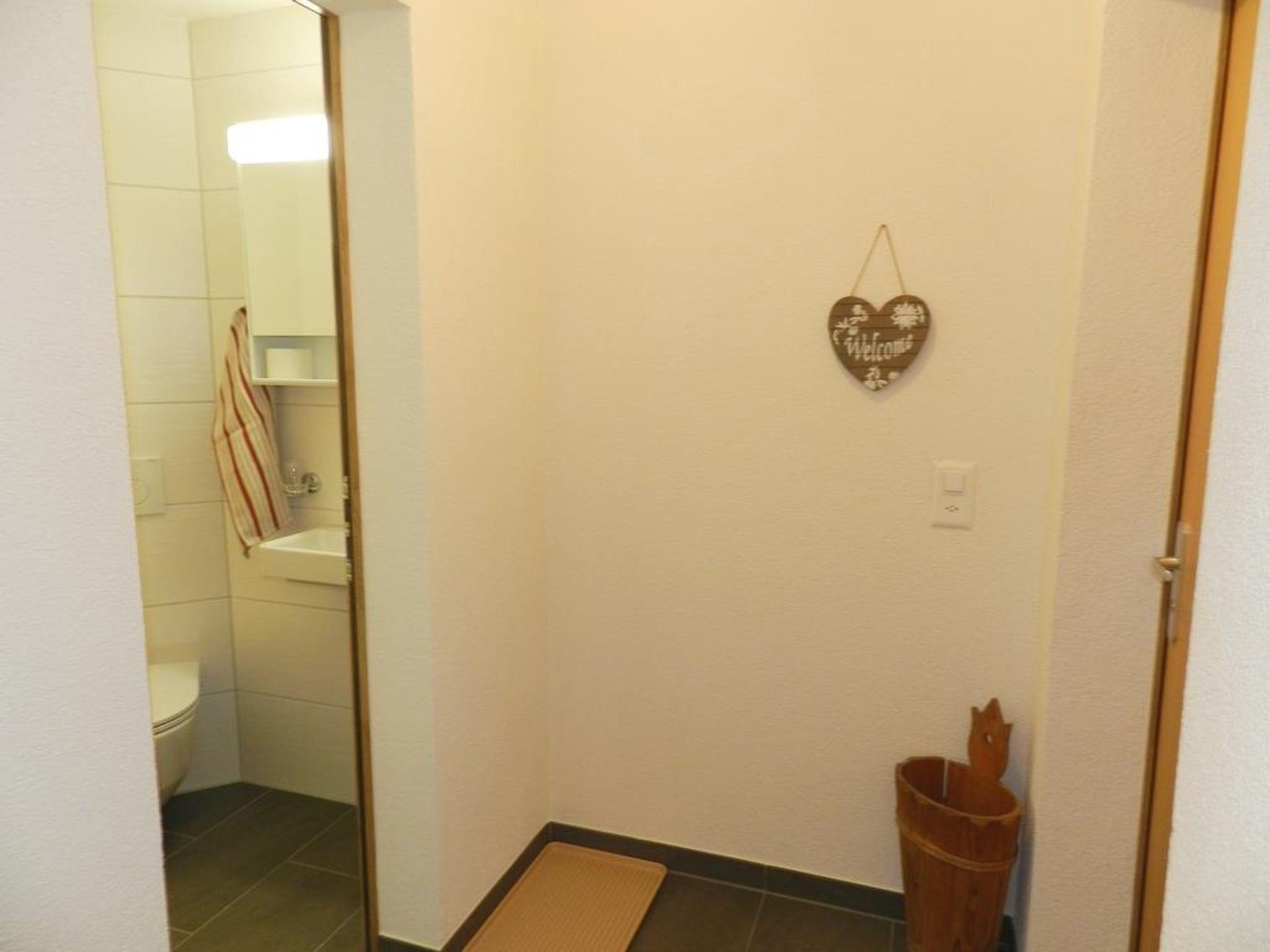 Foto 11 - Appartamento con 3 camere da letto a Gsteig