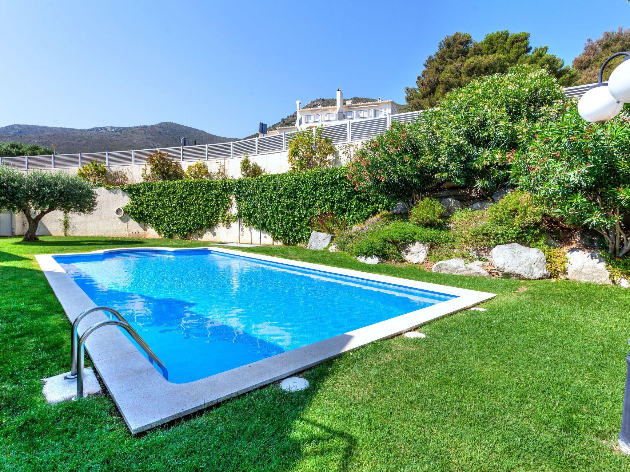 Photo 19 - Appartement de 2 chambres à Llançà avec piscine et jardin