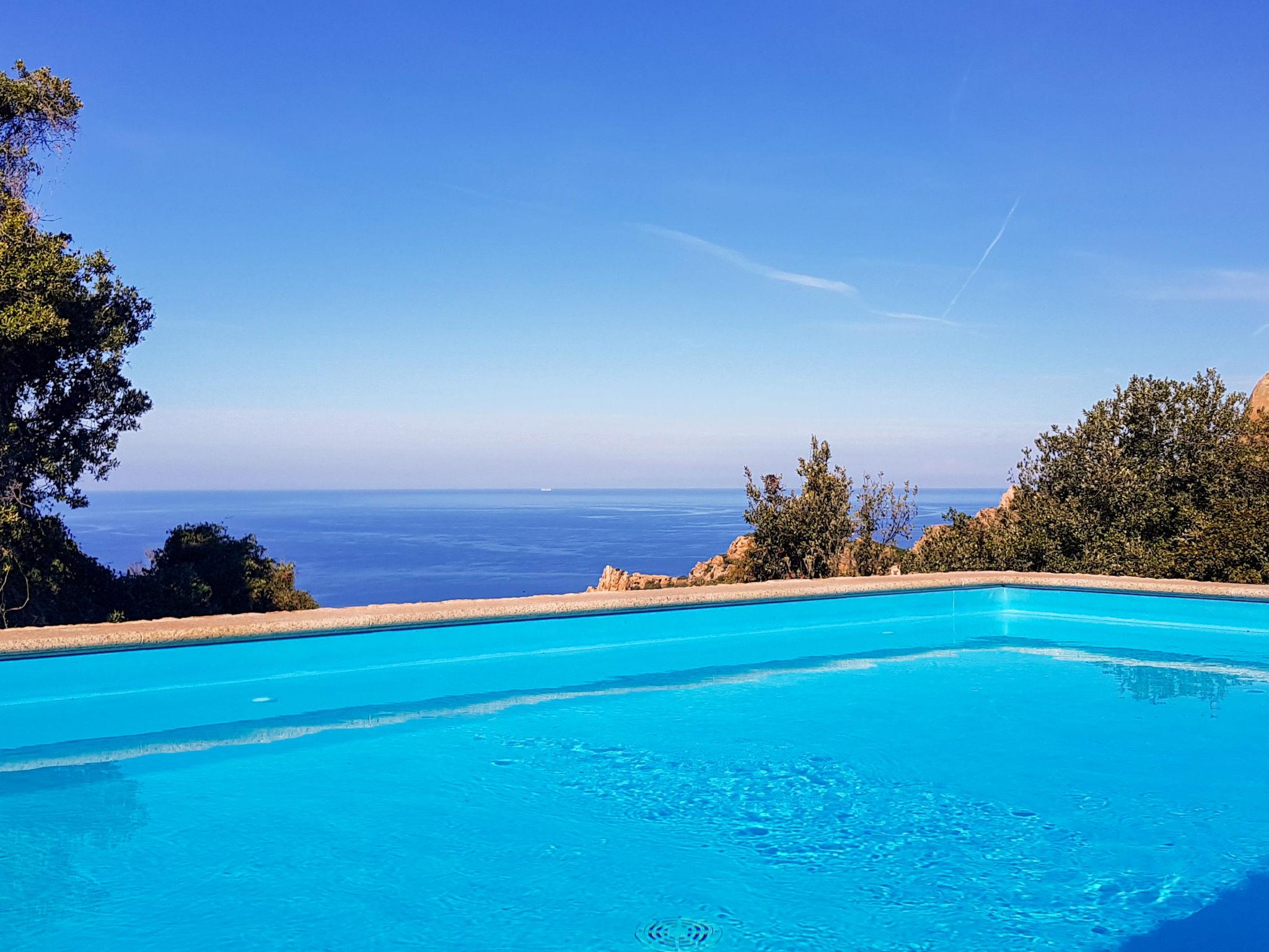 Foto 4 - Haus mit 6 Schlafzimmern in Trinità d'Agultu e Vignola mit privater pool und blick aufs meer