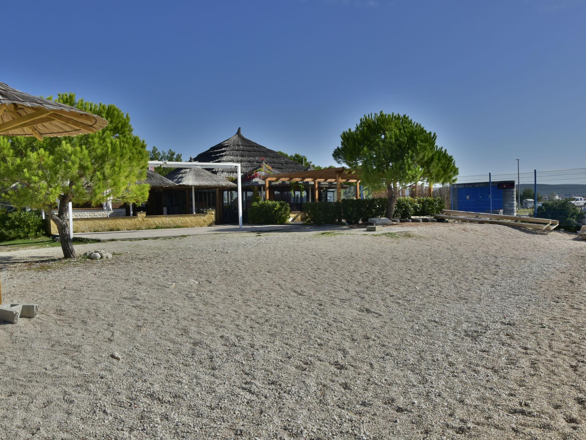 Foto 44 - Casa con 4 camere da letto a Bibinje con piscina privata e vista mare