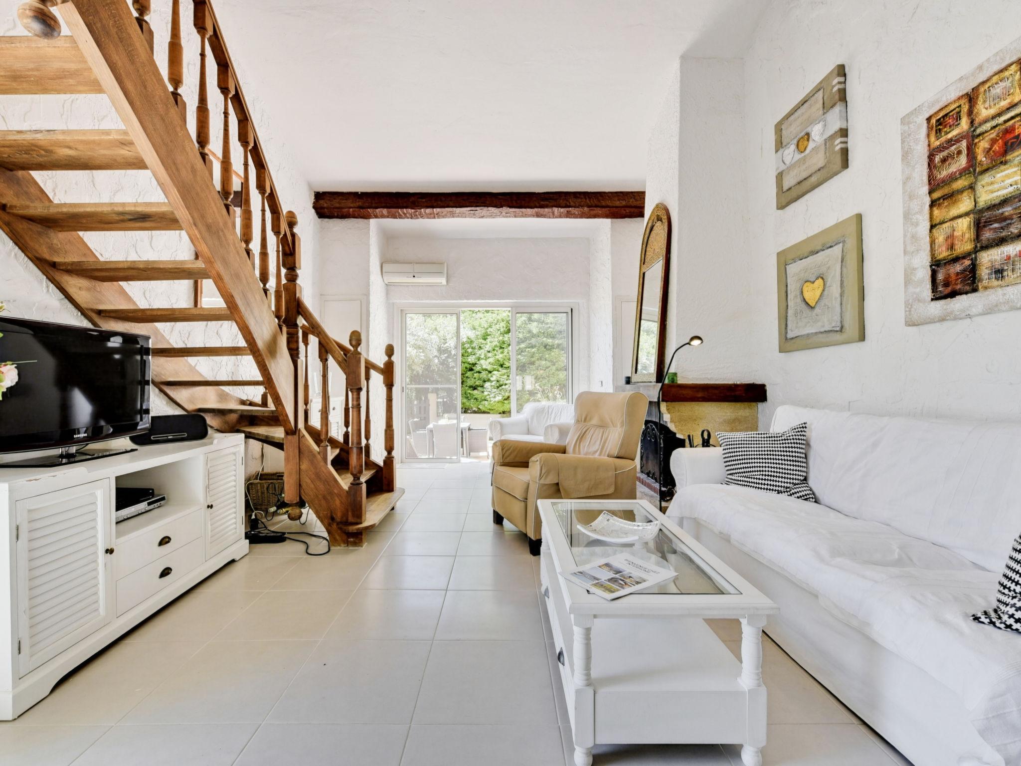 Photo 6 - 2 bedroom Apartment in Grimaud with swimming pool and terrace