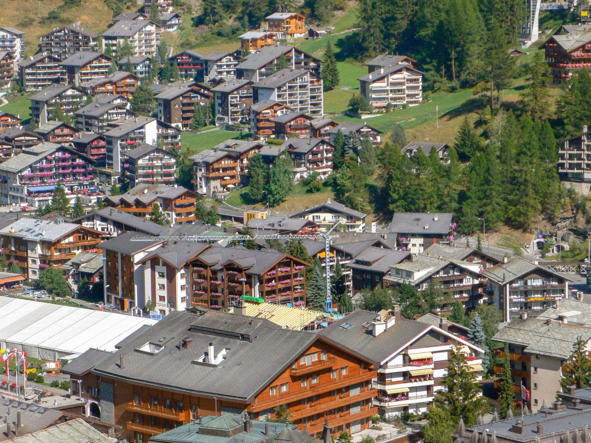Photo 11 - Appartement de 2 chambres à Zermatt avec vues sur la montagne