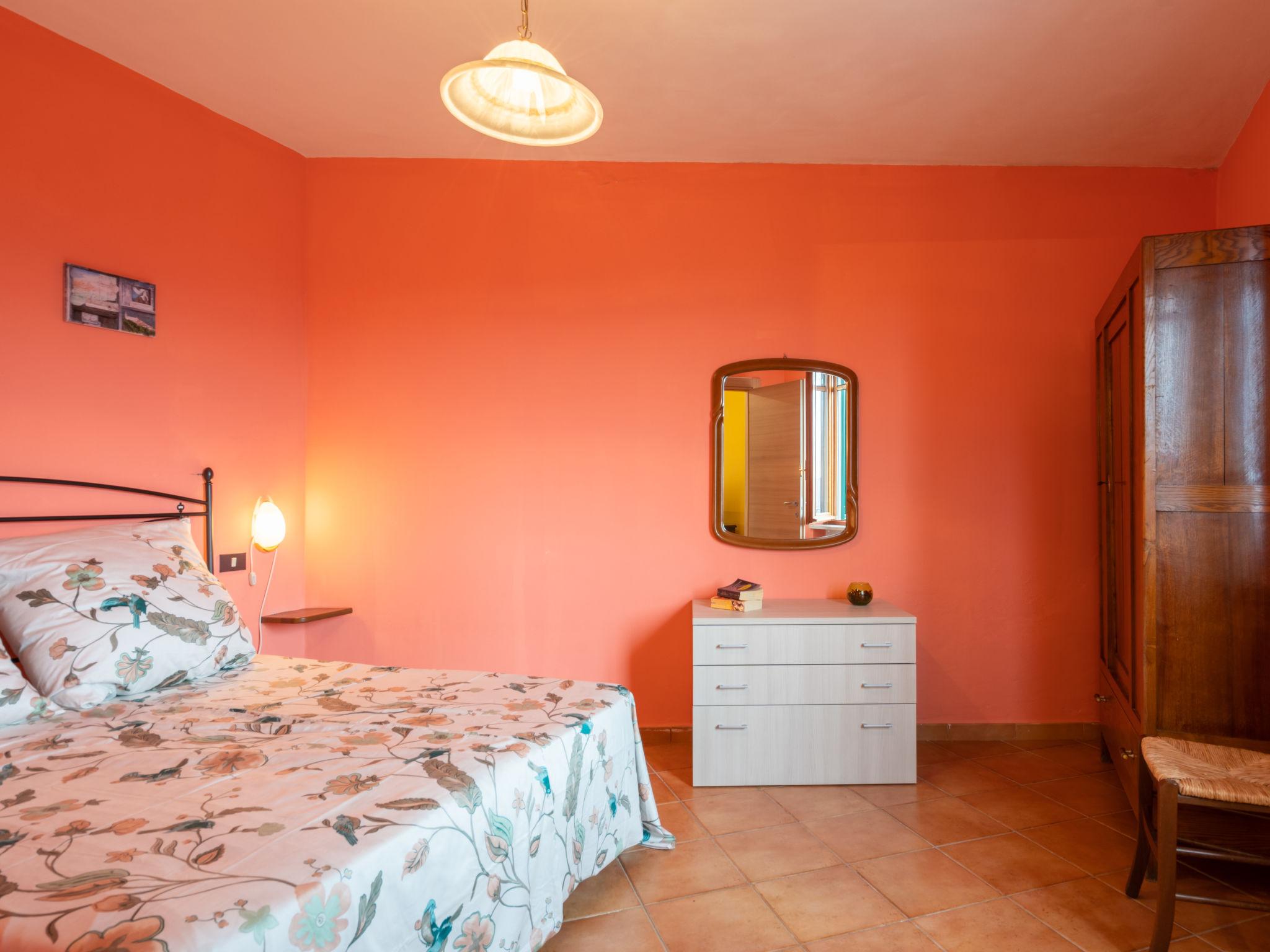 Foto 8 - Apartment mit 1 Schlafzimmer in Prelà mit schwimmbad und garten
