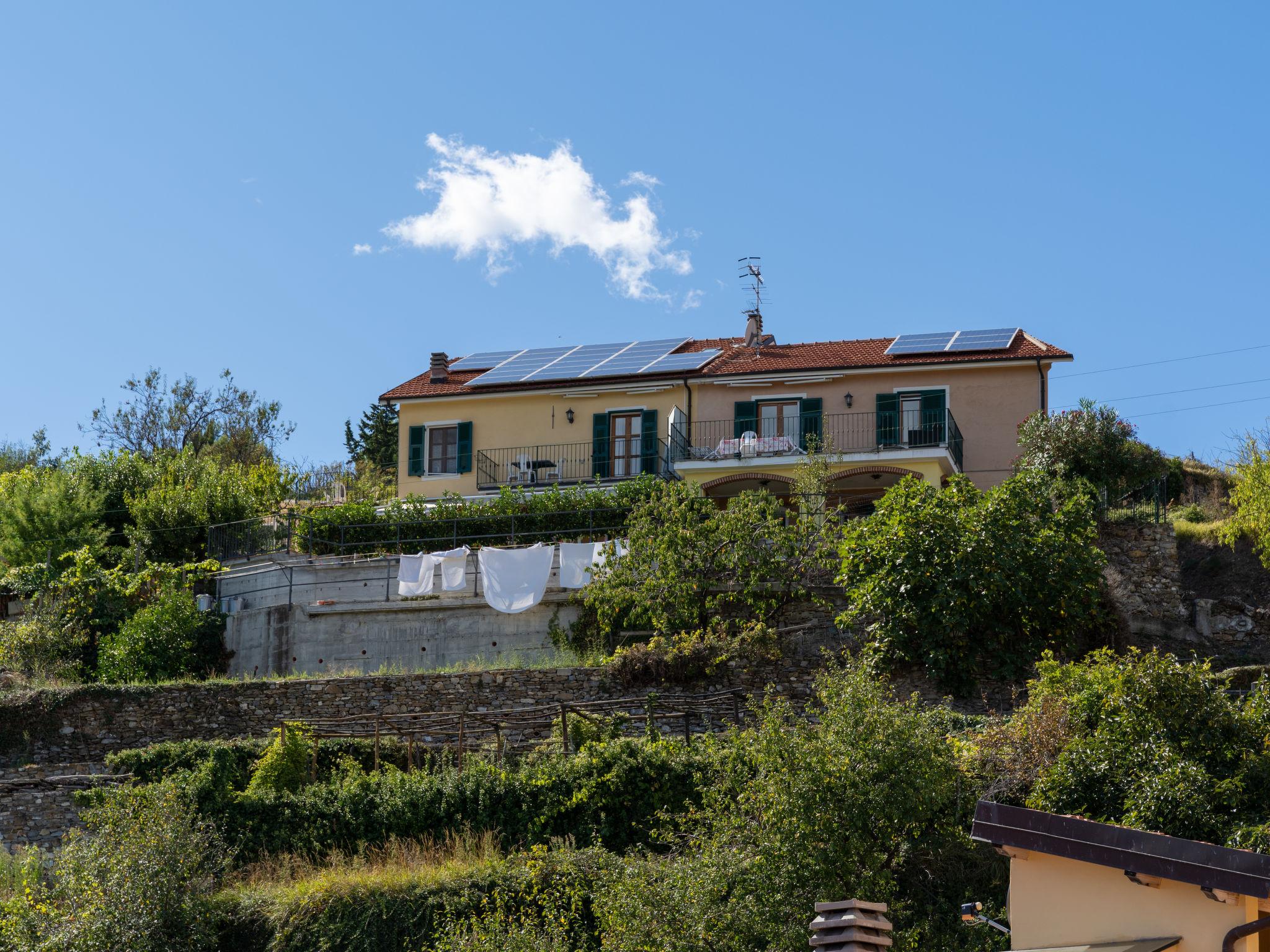 Foto 11 - Appartamento con 1 camera da letto a Prelà con piscina e giardino