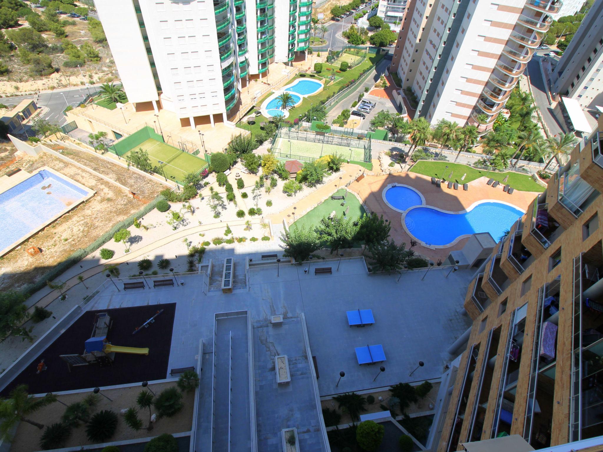 Foto 15 - Apartment mit 2 Schlafzimmern in Villajoyosa mit schwimmbad und blick aufs meer