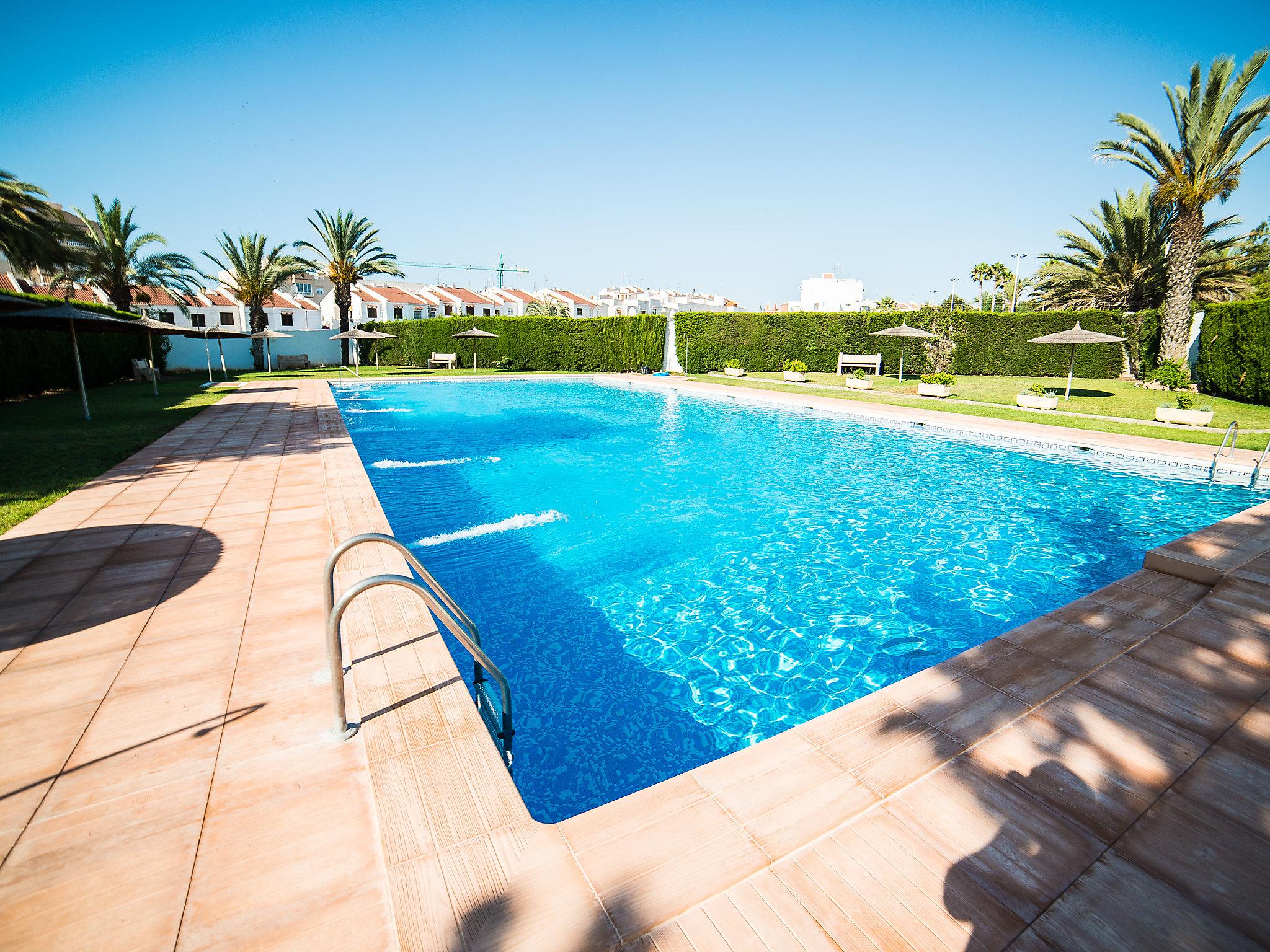 Foto 1 - Apartment mit 1 Schlafzimmer in Torrevieja mit schwimmbad und blick aufs meer