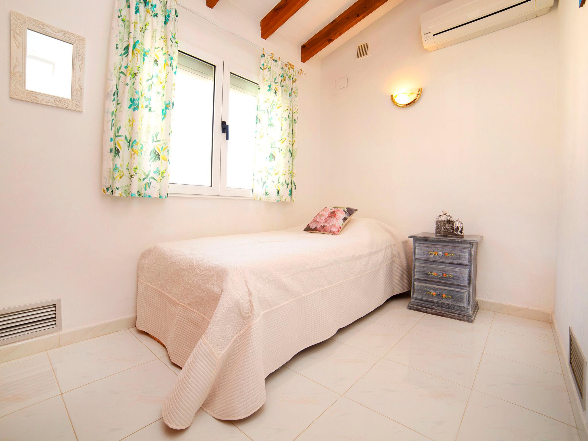 Photo 9 - 3 bedroom House in Calp with private pool and sea view