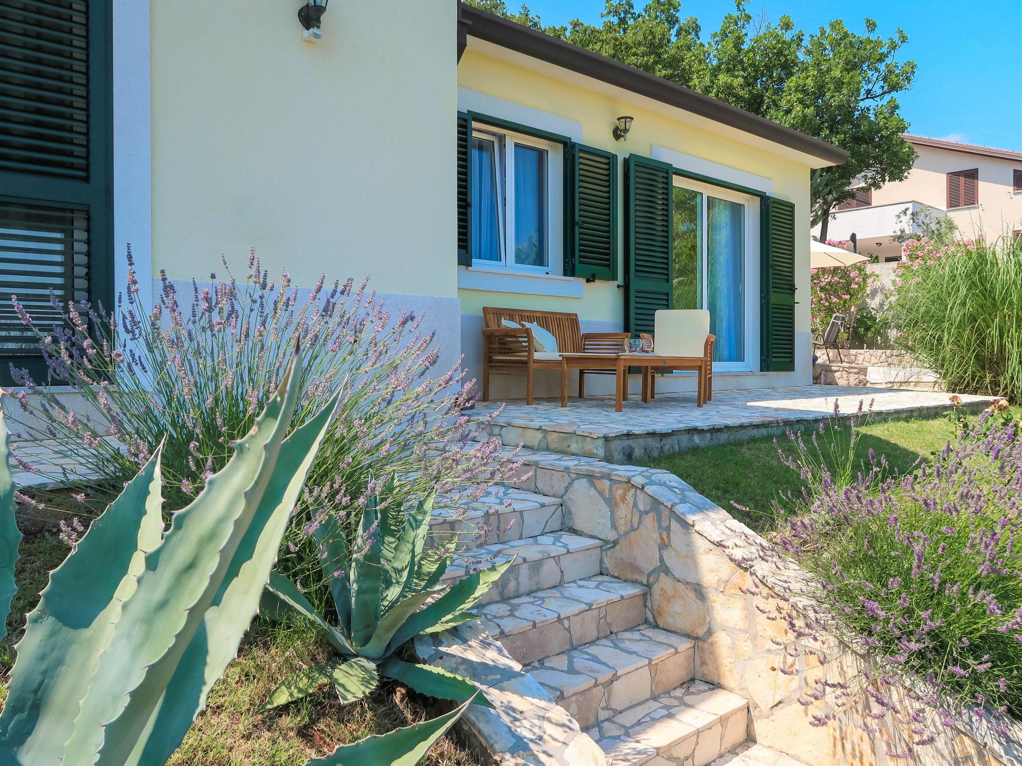 Photo 20 - Maison de 2 chambres à Mošćenička Draga avec jardin et terrasse