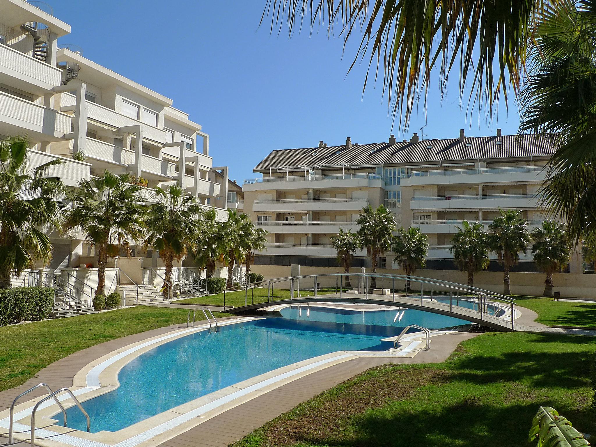 Foto 1 - Apartamento de 2 habitaciones en Dénia con piscina y vistas al mar