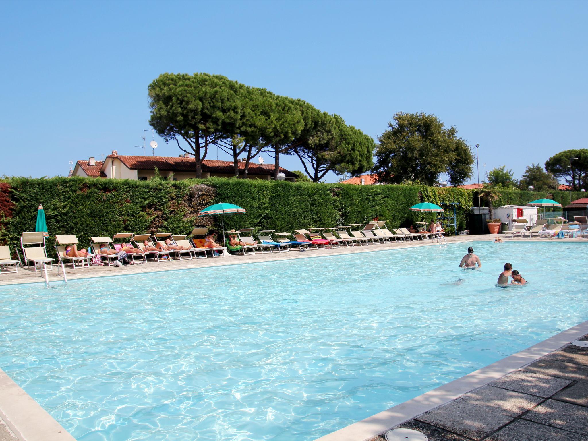 Foto 1 - Casa con 3 camere da letto a Ravenna con piscina e vista mare