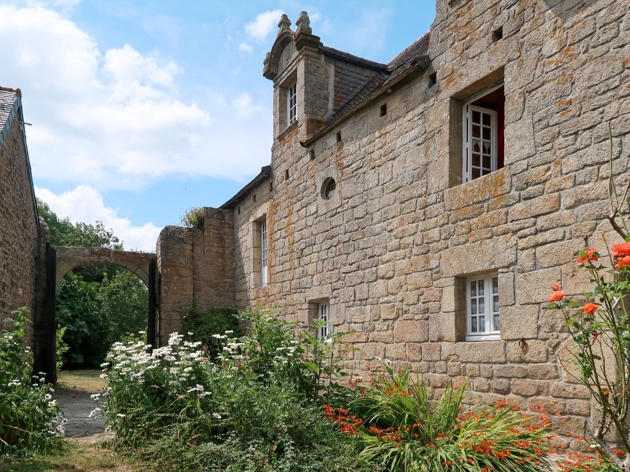 Photo 24 - Maison de 2 chambres à Pont-l'Abbé avec terrasse et vues à la mer