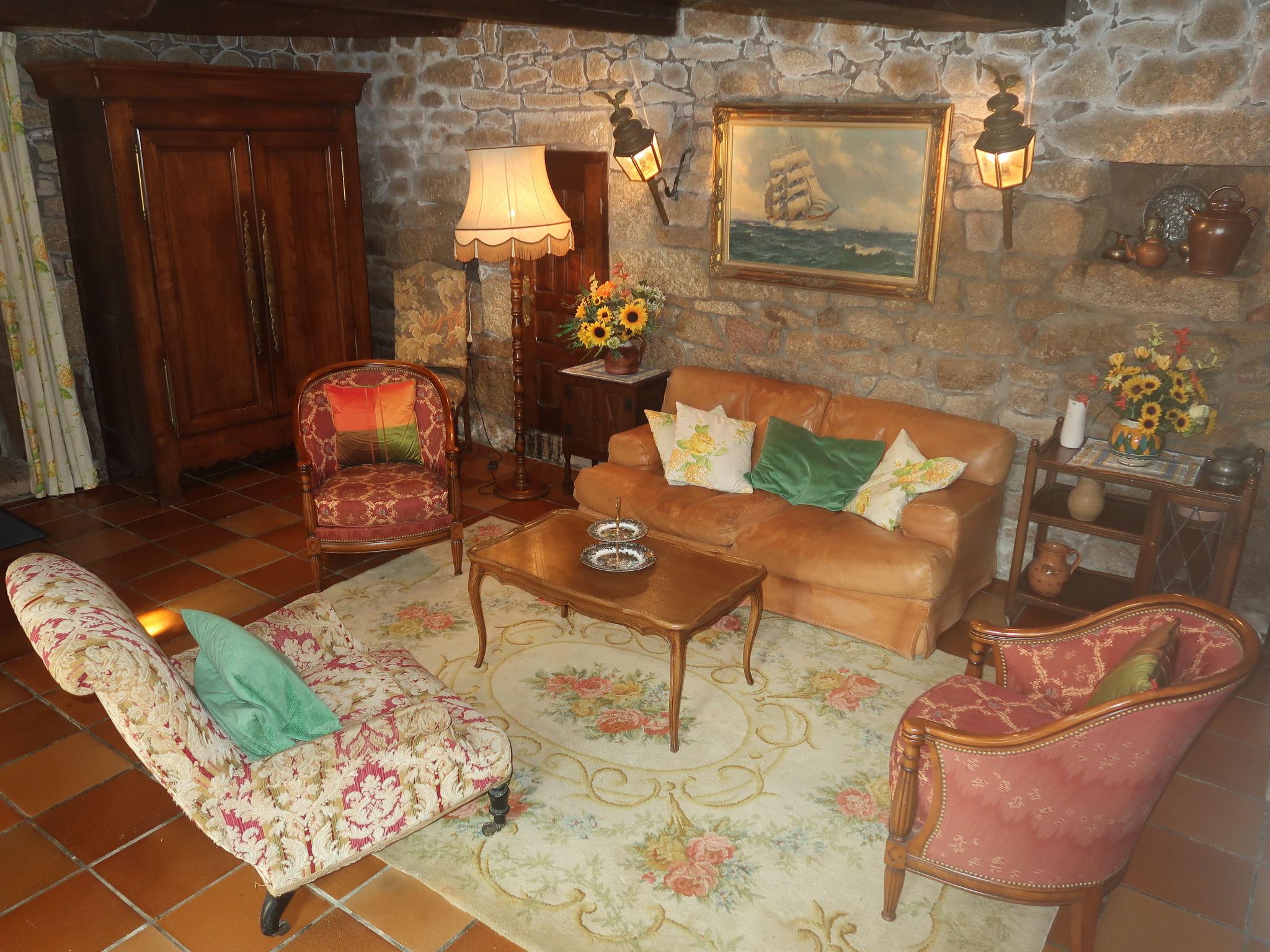 Photo 6 - 2 bedroom House in Pont-l'Abbé with terrace and sea view
