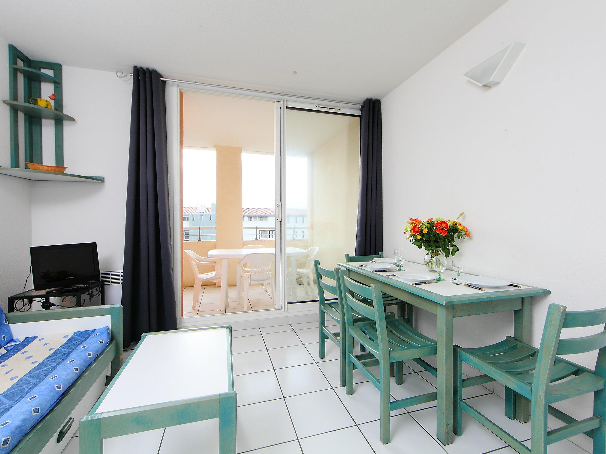 Foto 12 - Apartamento de 1 habitación en Agde con piscina y vistas al mar