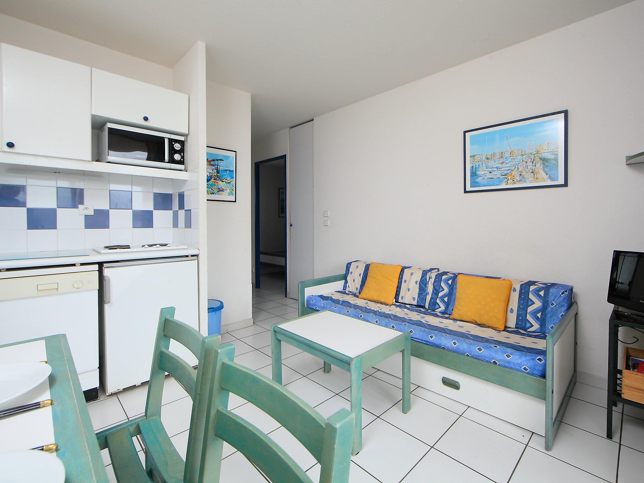 Foto 8 - Apartamento de 1 habitación en Agde con piscina y vistas al mar