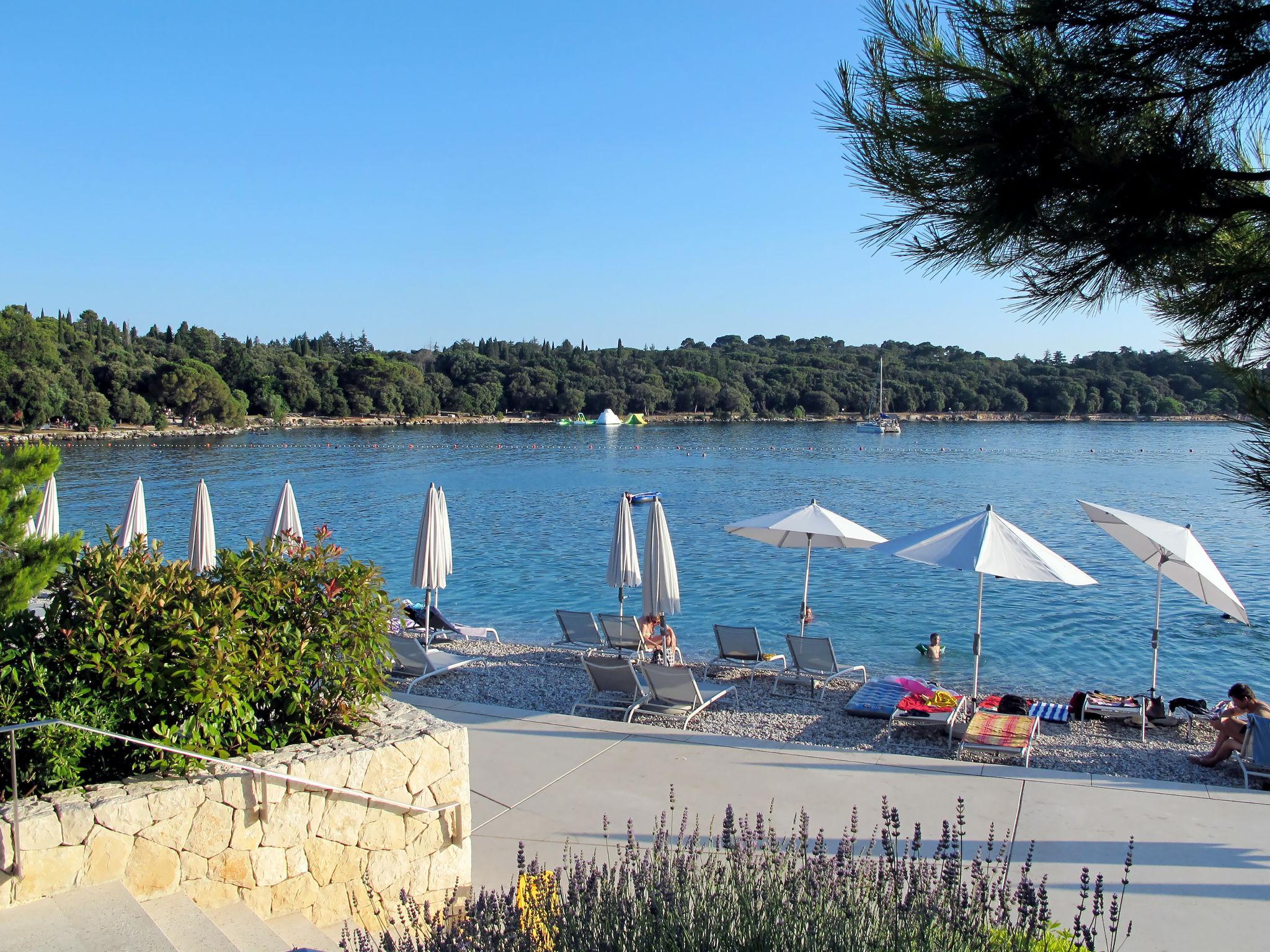 Photo 10 - 1 bedroom Apartment in Rovinj with terrace and sea view