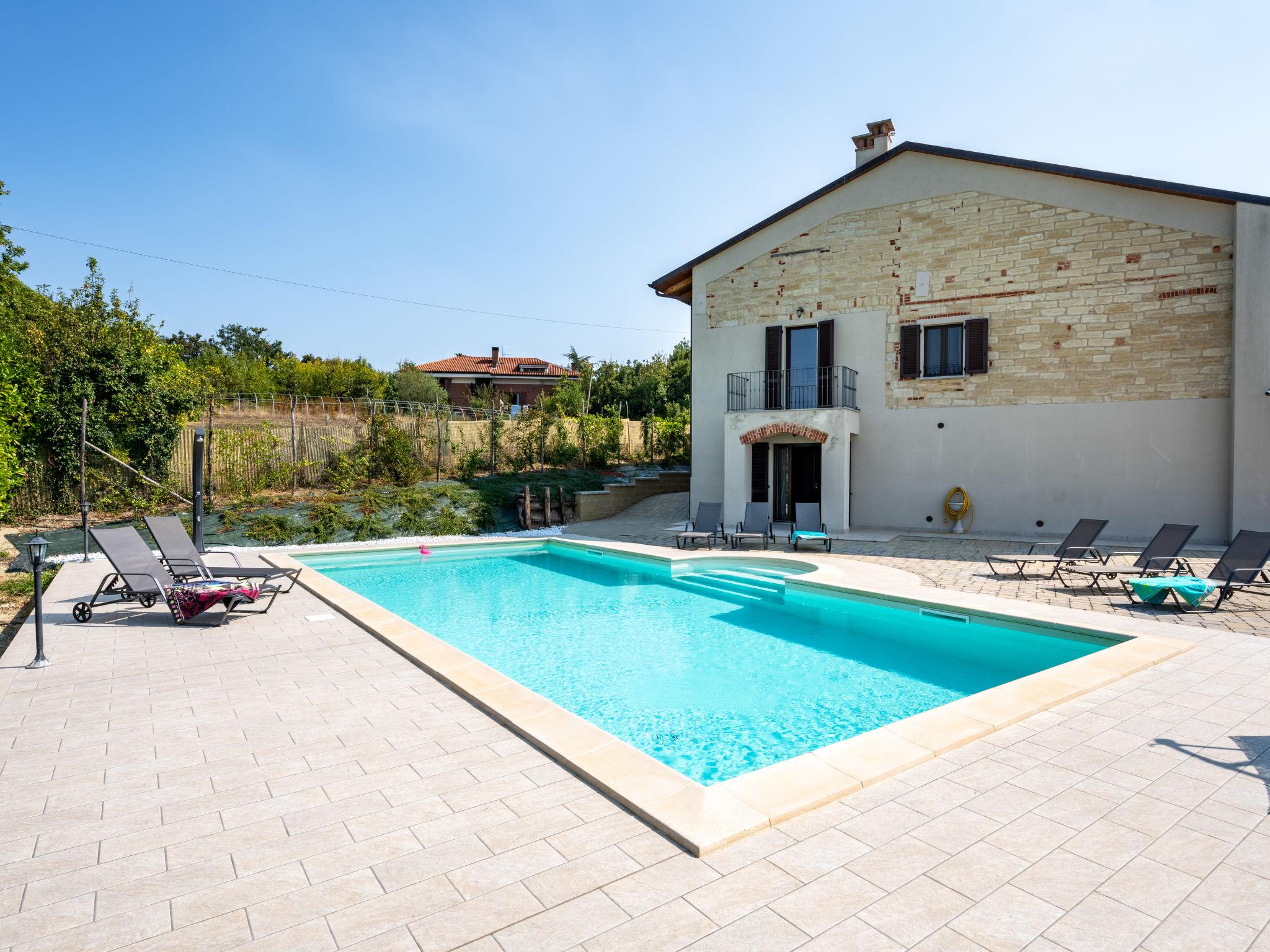 Photo 30 - 7 bedroom House in Ponzano Monferrato with private pool and garden